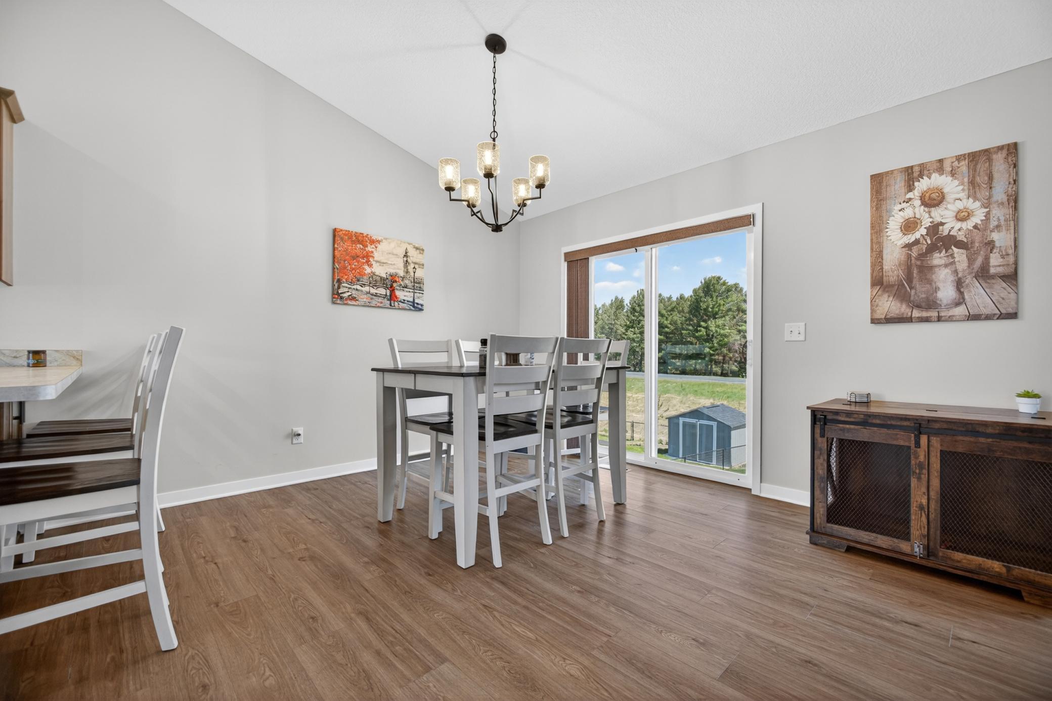 25695 Euclid Avenue Property Photo 11