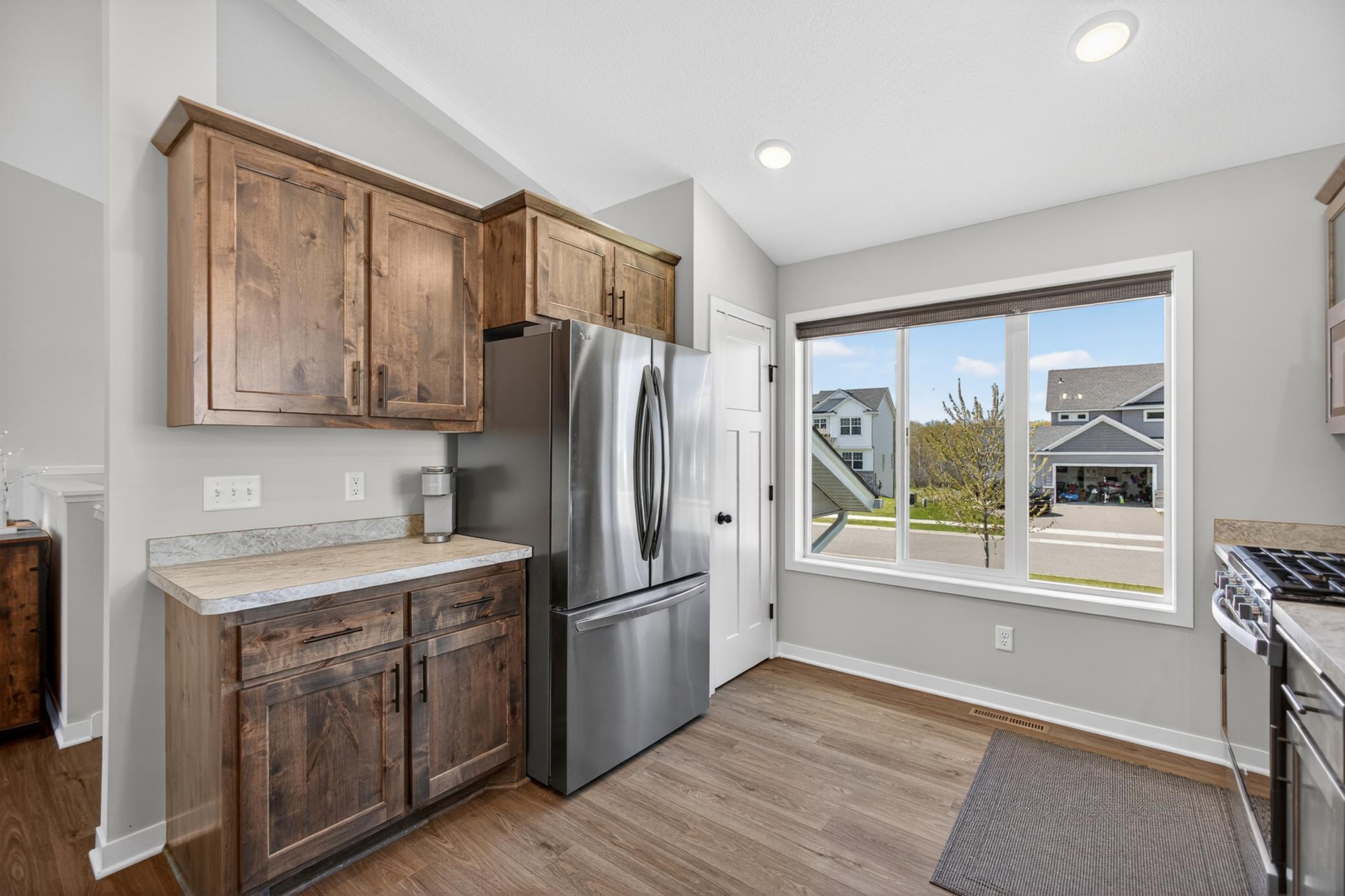 25695 Euclid Avenue Property Photo 15