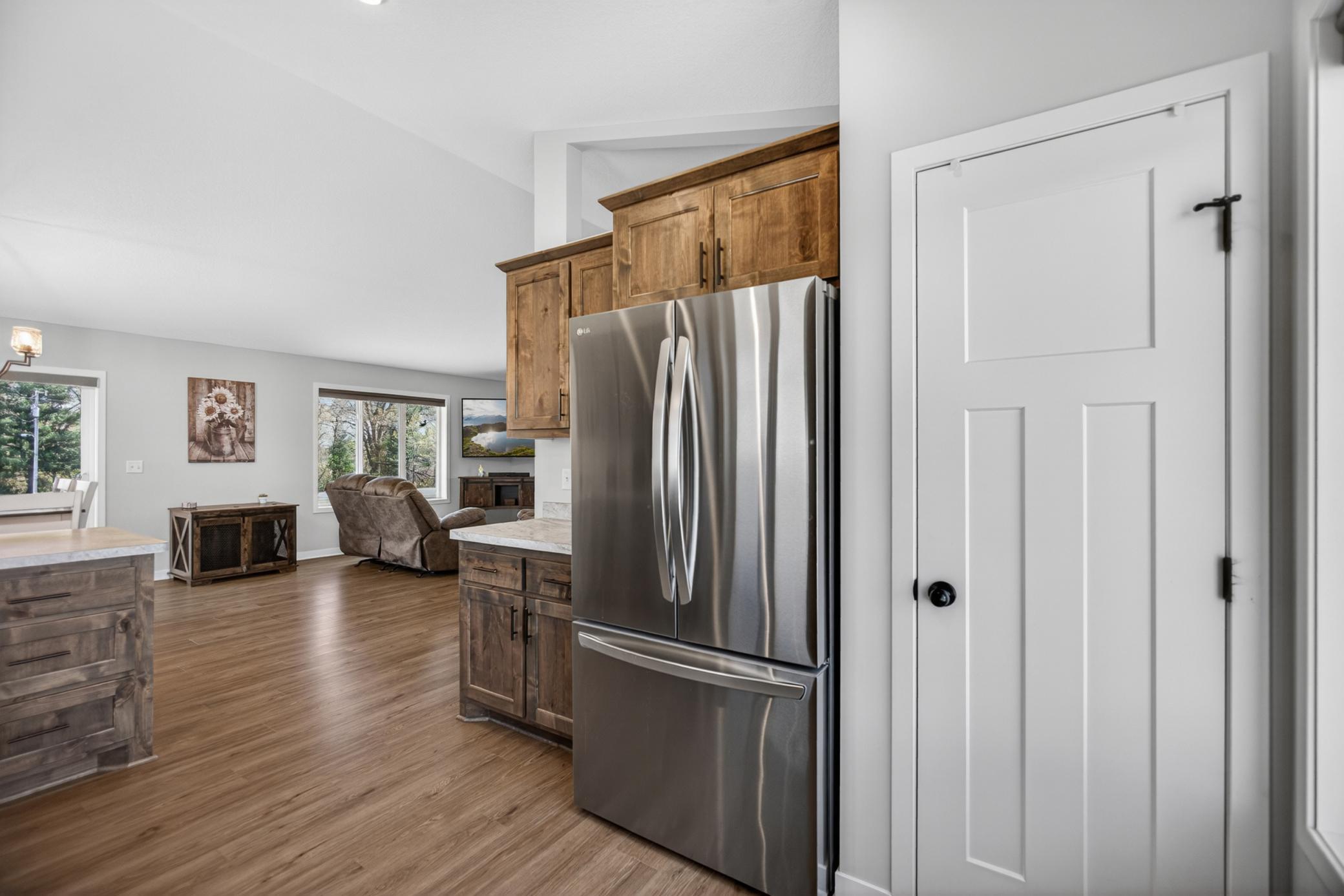 25695 Euclid Avenue Property Photo 18
