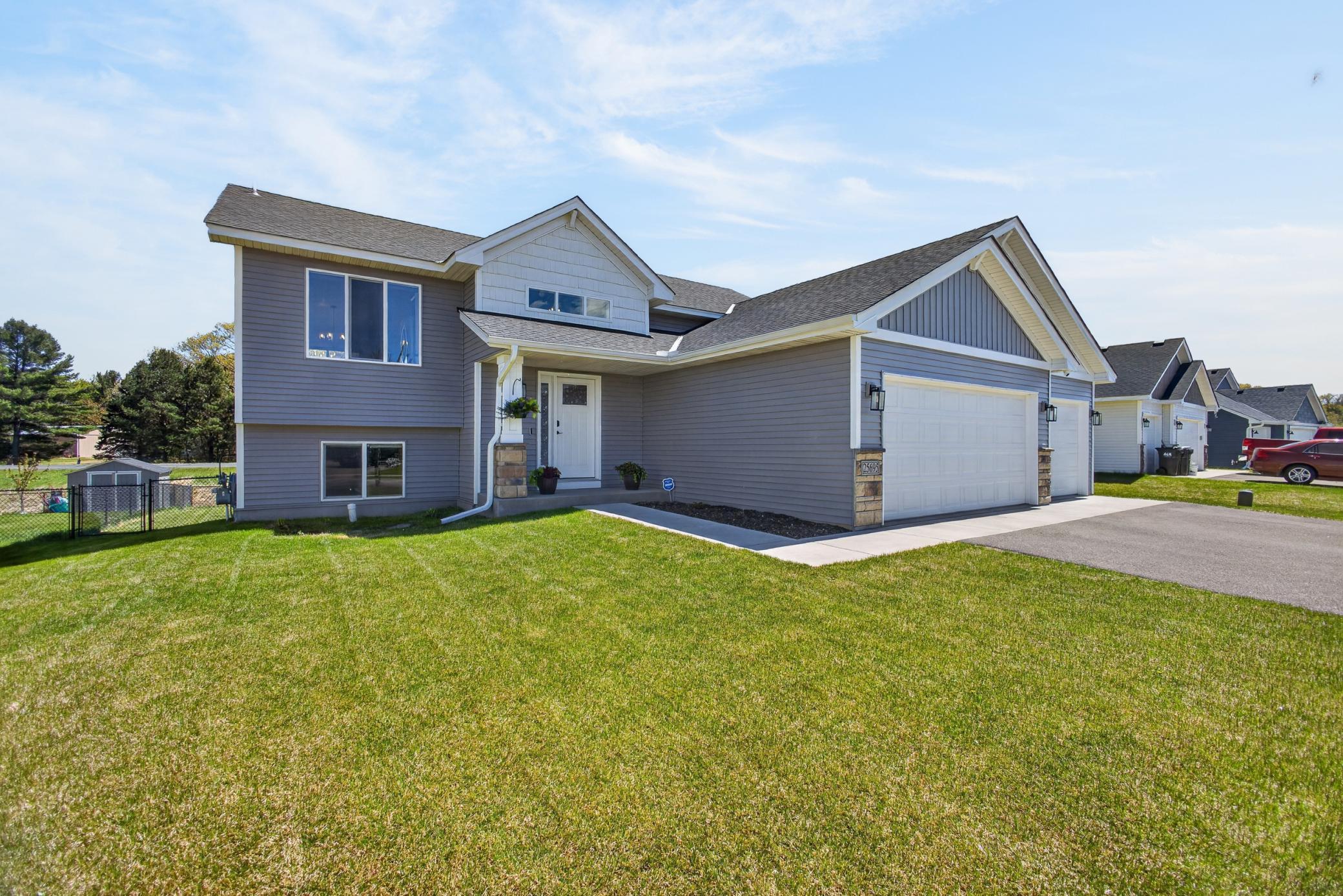 25695 Euclid Avenue Property Photo 42