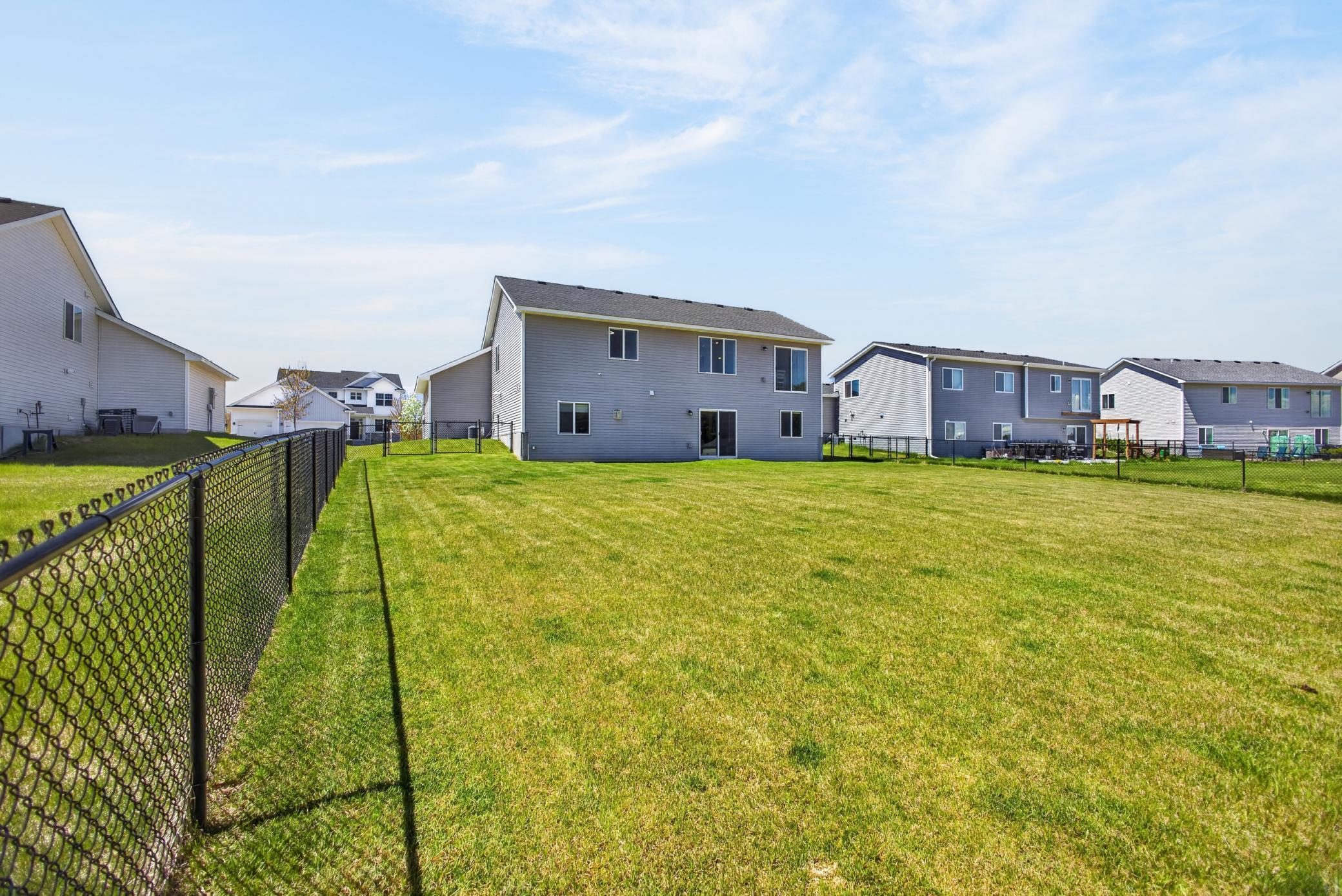 25695 Euclid Avenue Property Photo 44