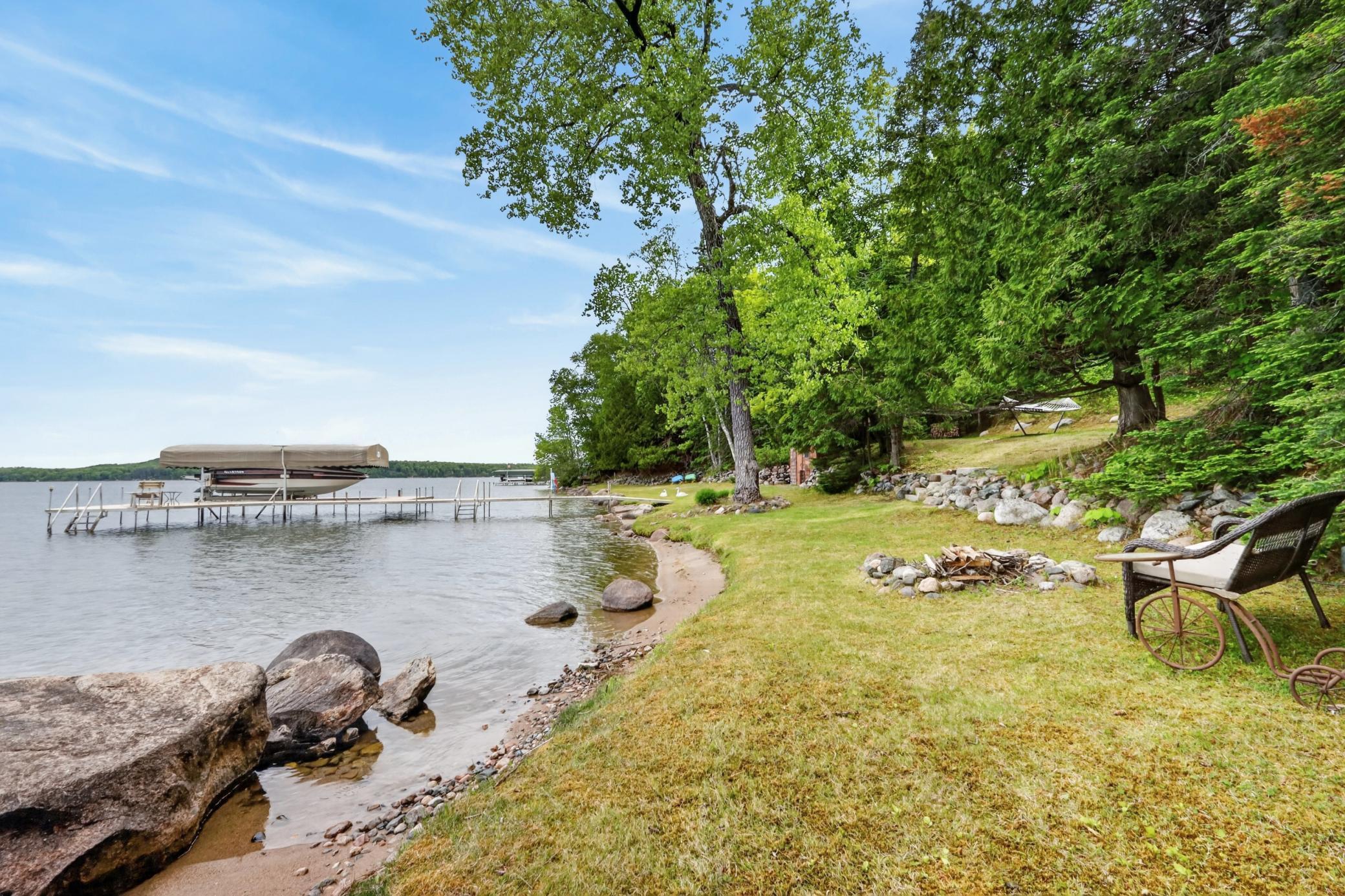 35794 N Moose Point Road Property Photo 1