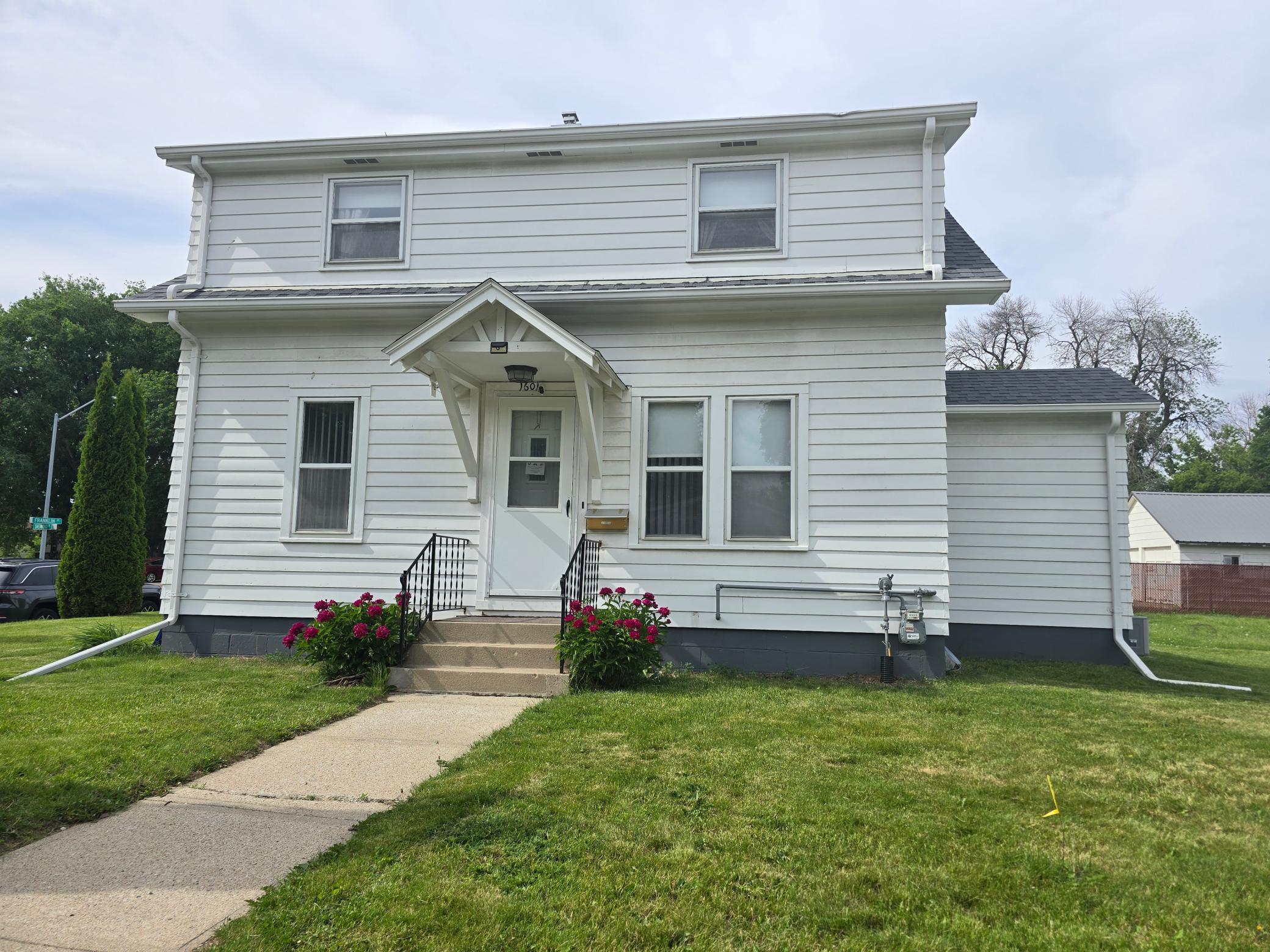 1601 Murray Avenue Property Photo 1