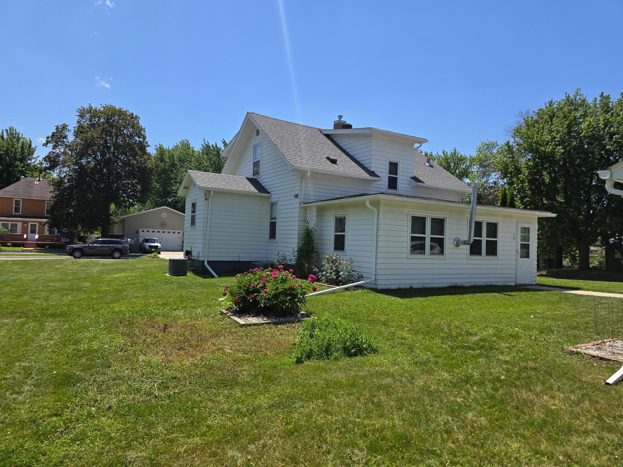 1601 Murray Avenue Property Photo 4