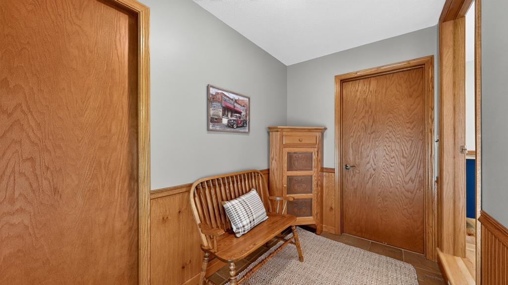 11560 767th Avenue Property Photo 8