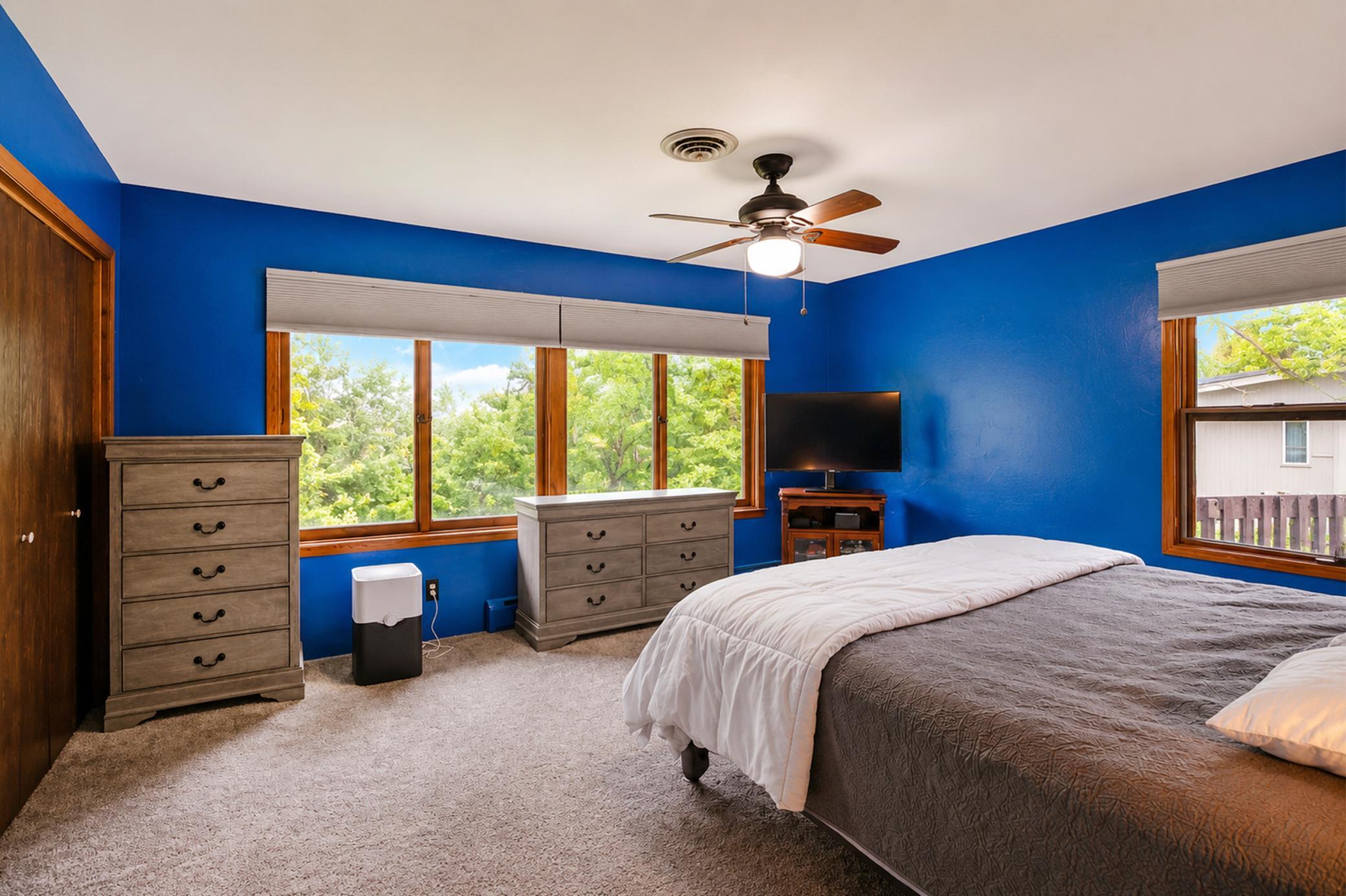 115 South Lane Property Photo 32