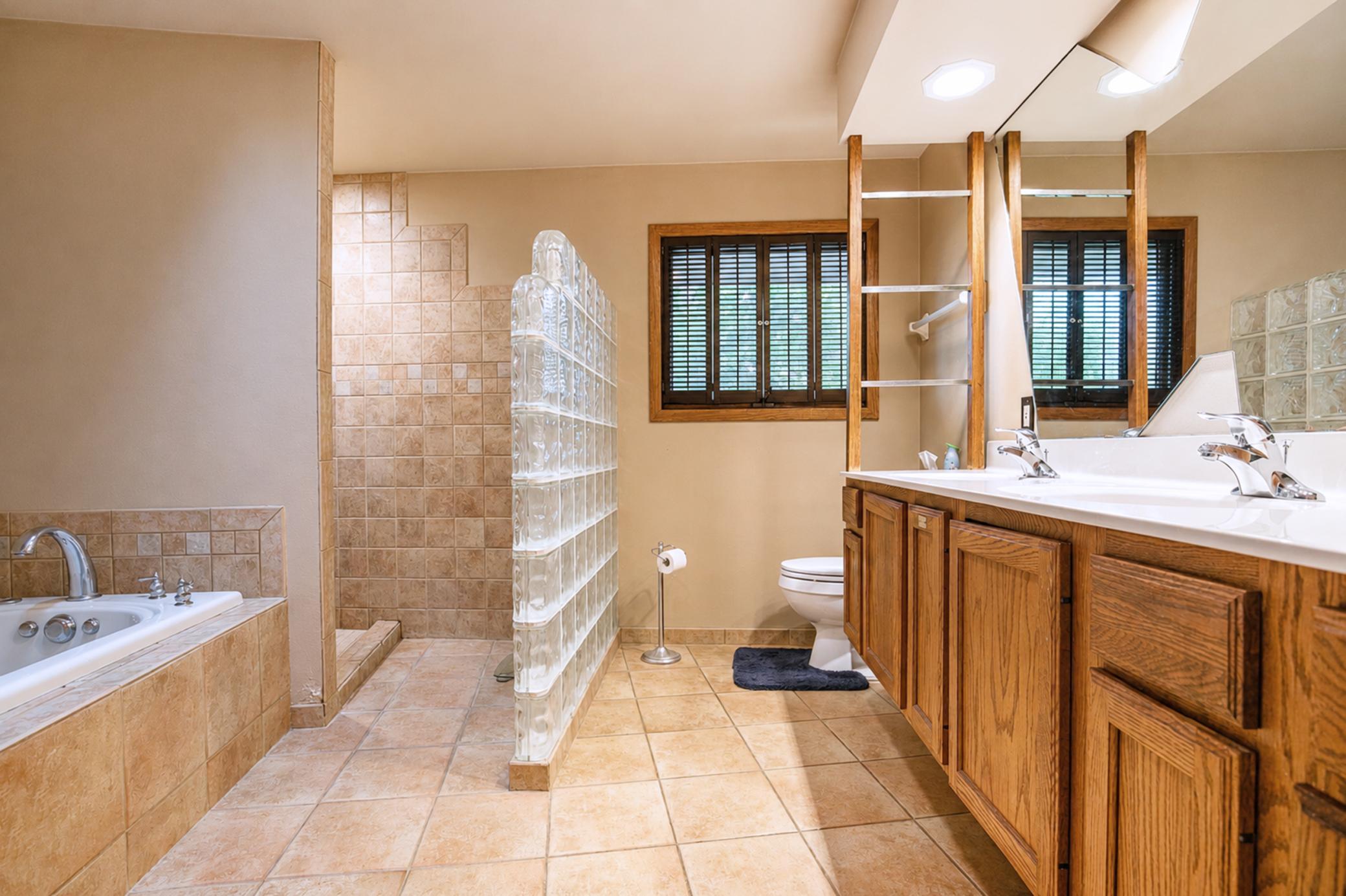 115 South Lane Property Photo 34