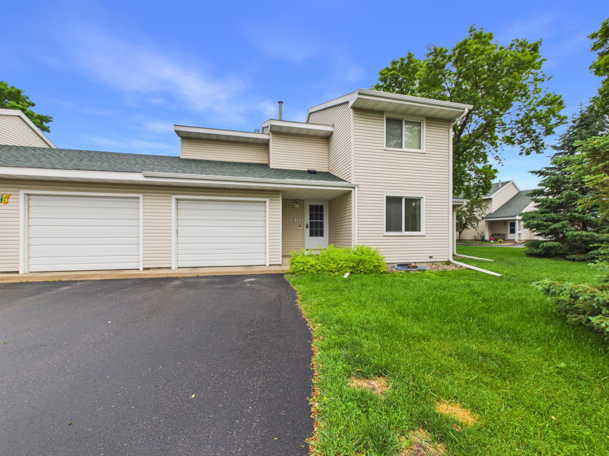 1613 25th Avenue N Property Photo 1