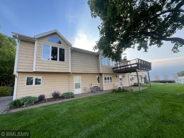 17500 County Road 101 W Property Photo 1