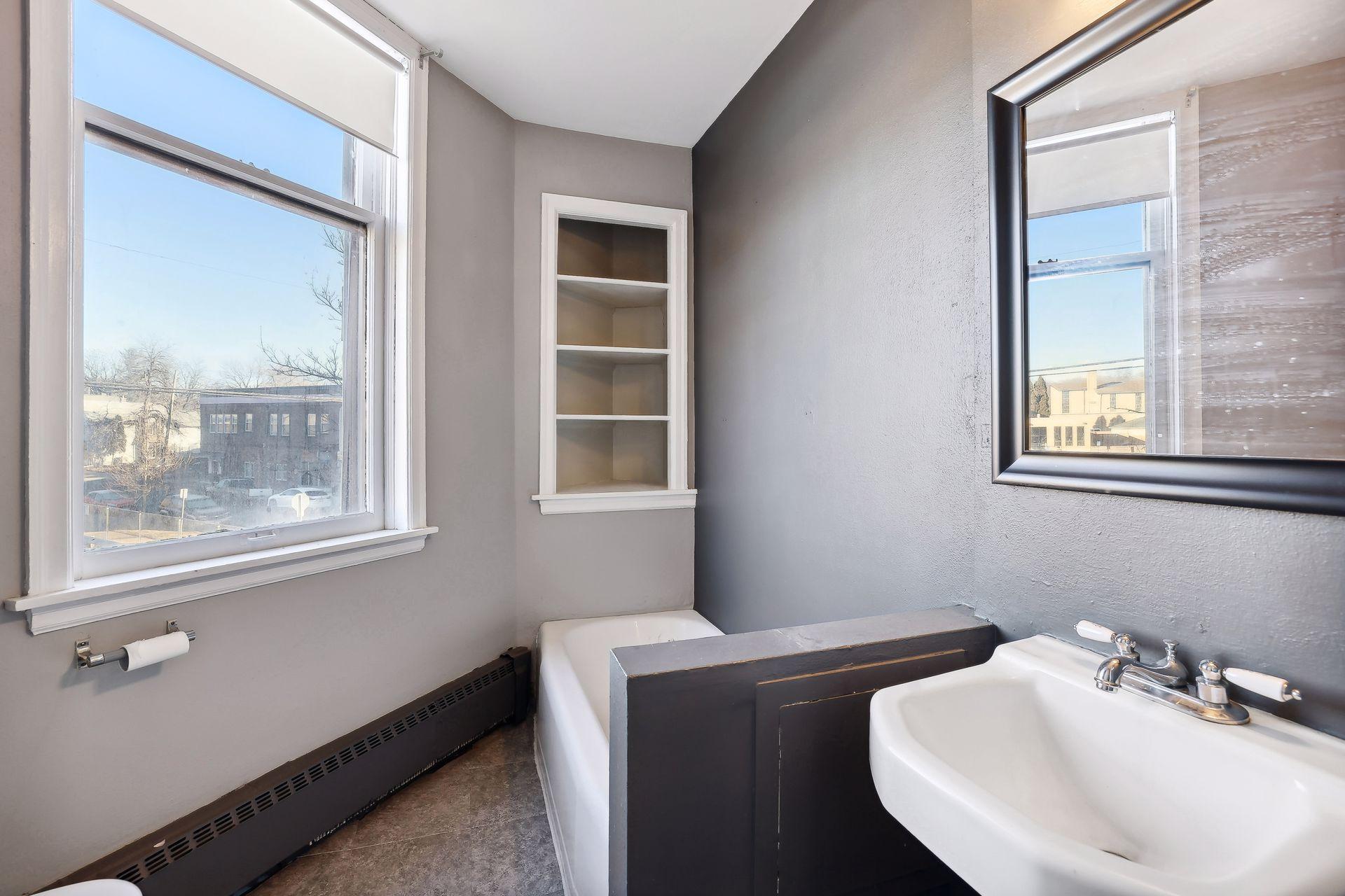 965 7th Street W Property Photo 25