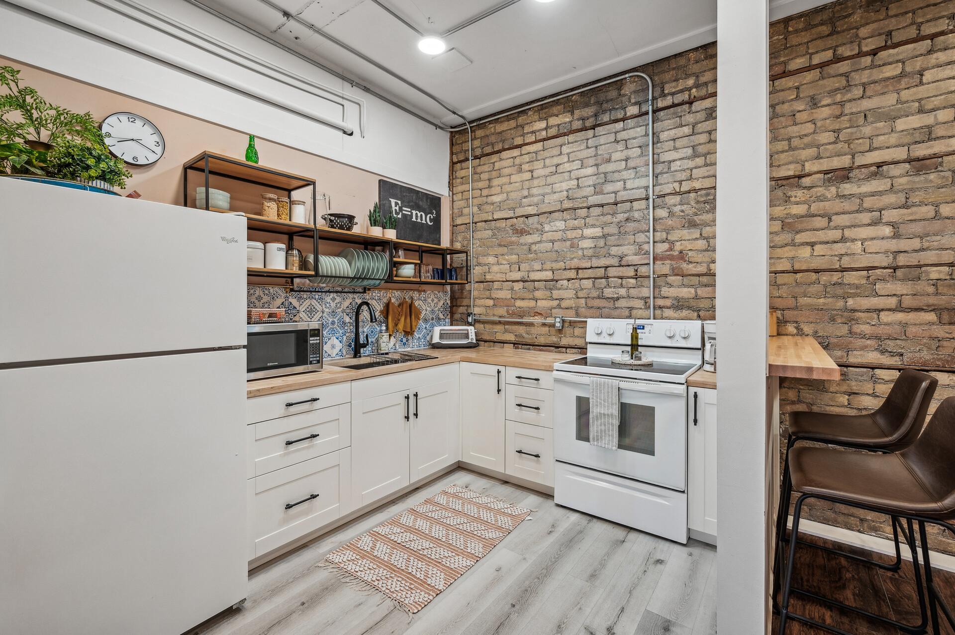 100 State Street N Property Photo 14