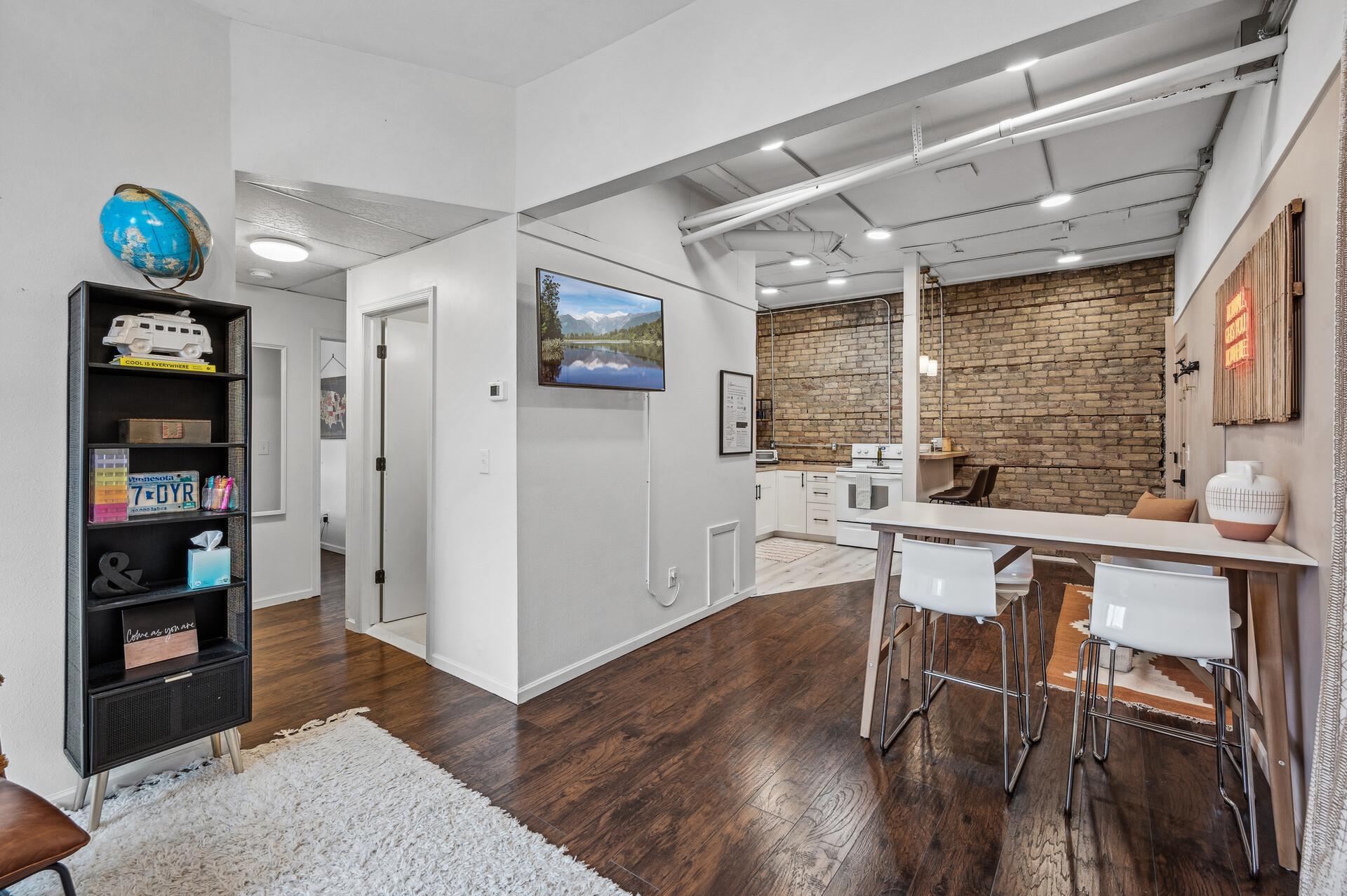 100 State Street N Property Photo 16