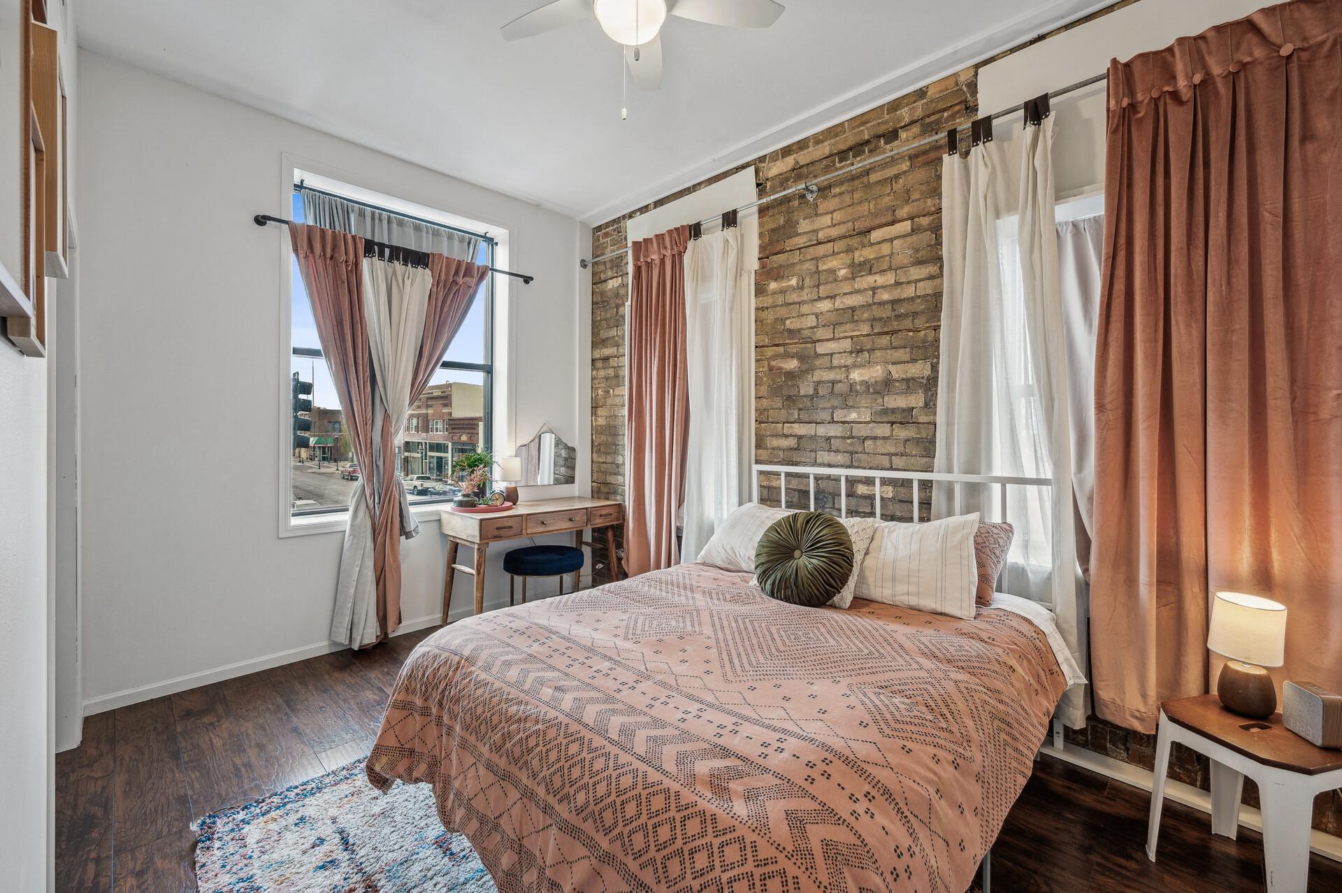 100 State Street N Property Photo 18