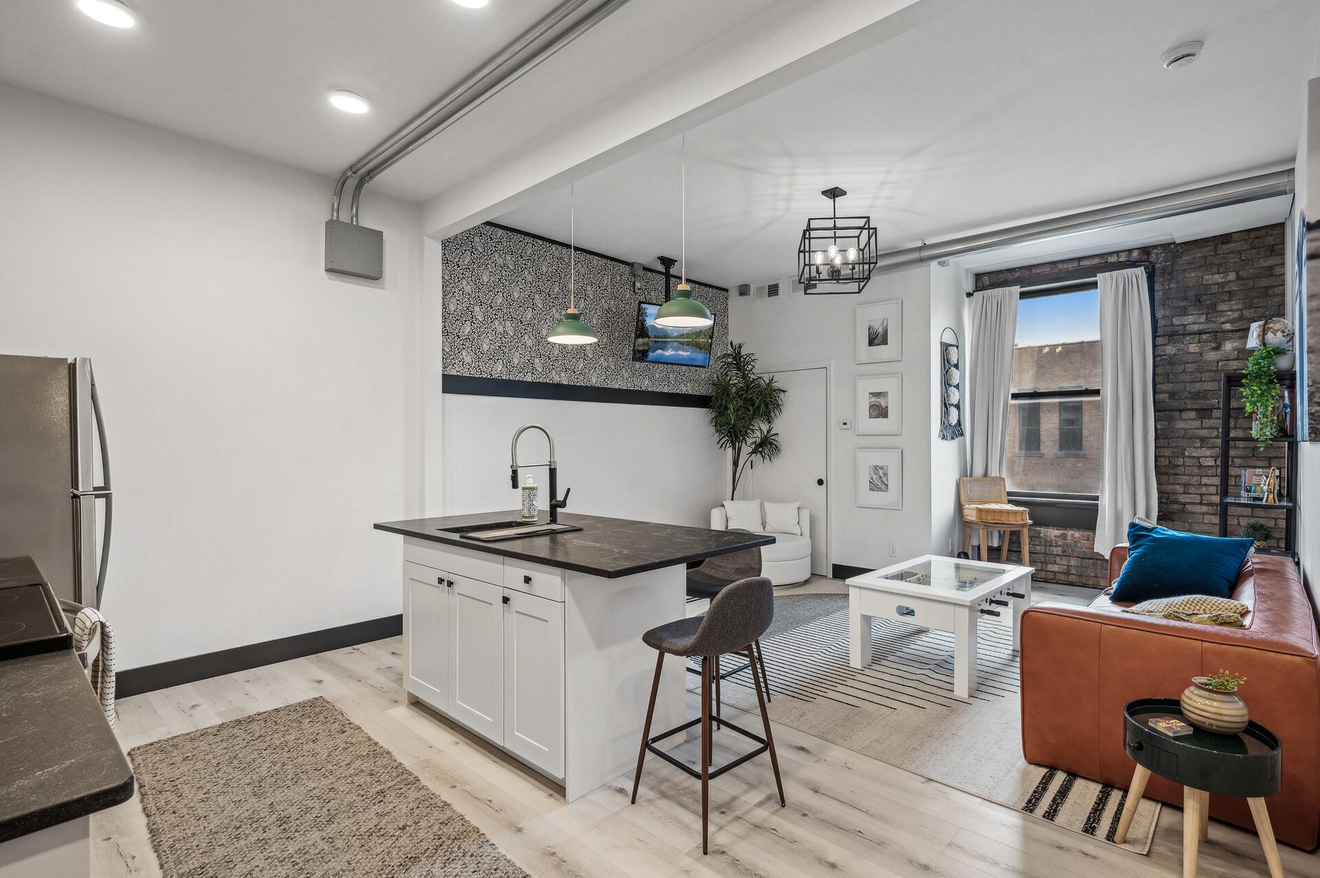 100 State Street N Property Photo 23