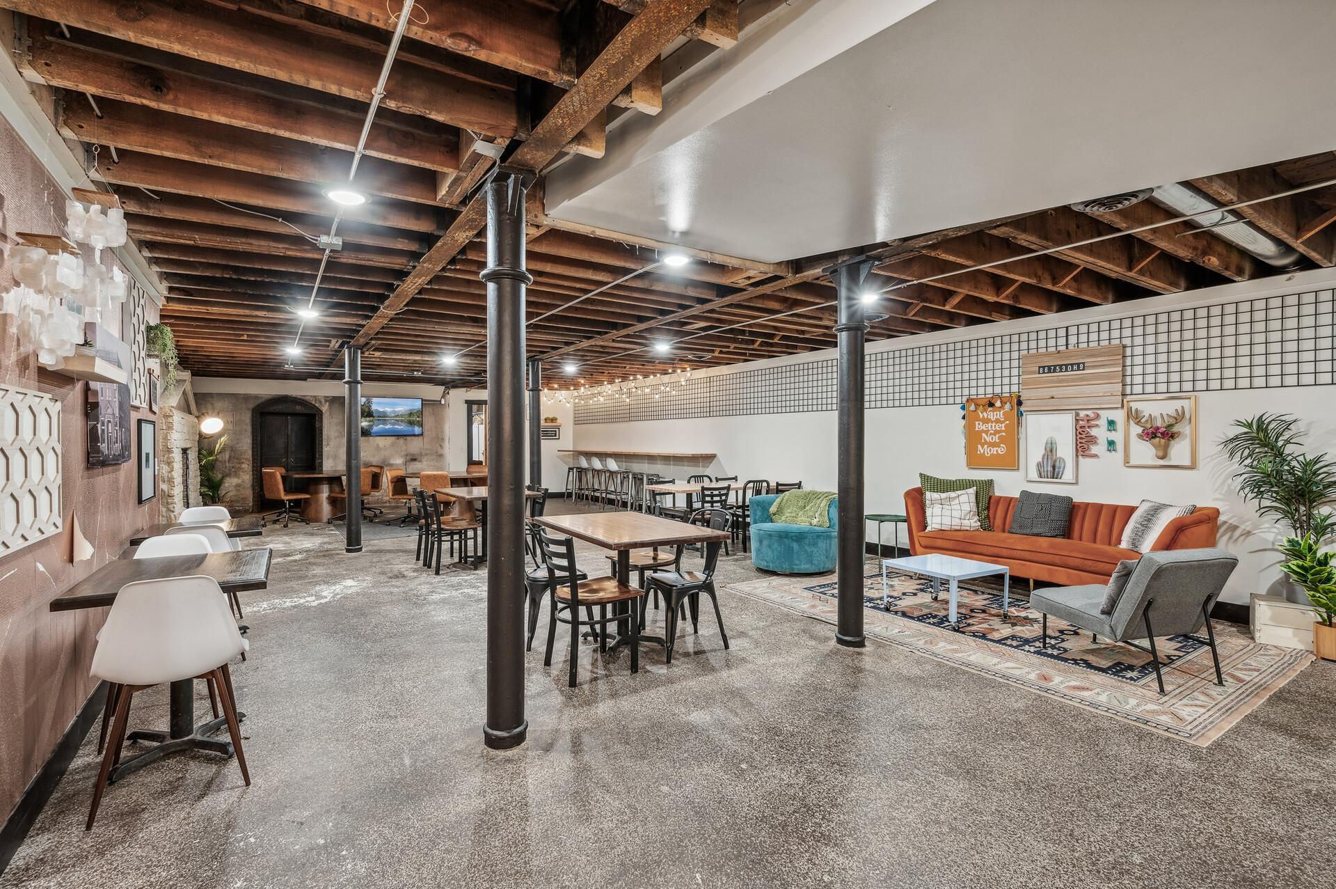 100 State Street N Property Photo 29