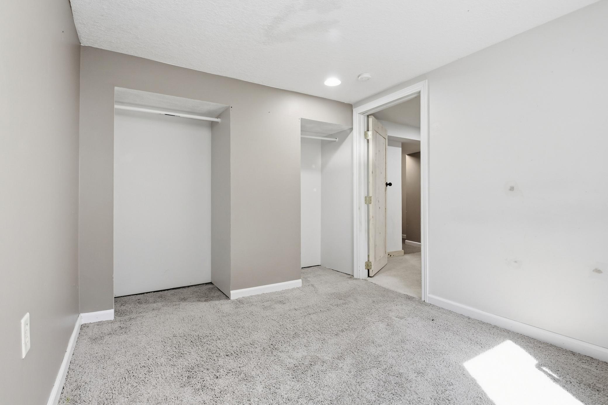 635 E 2nd Street Property Photo 15