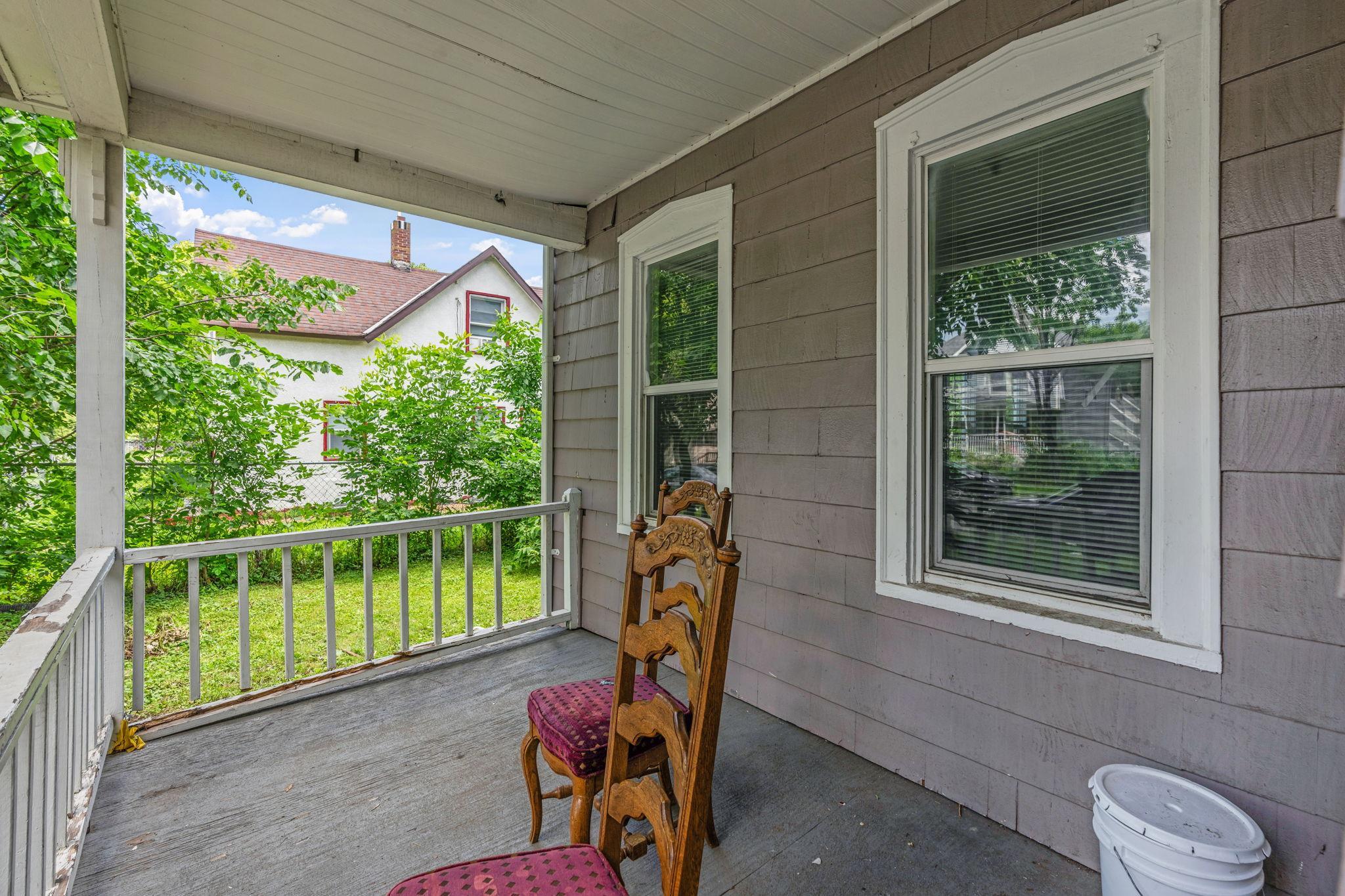 454 Sherburne Avenue Property Photo 2