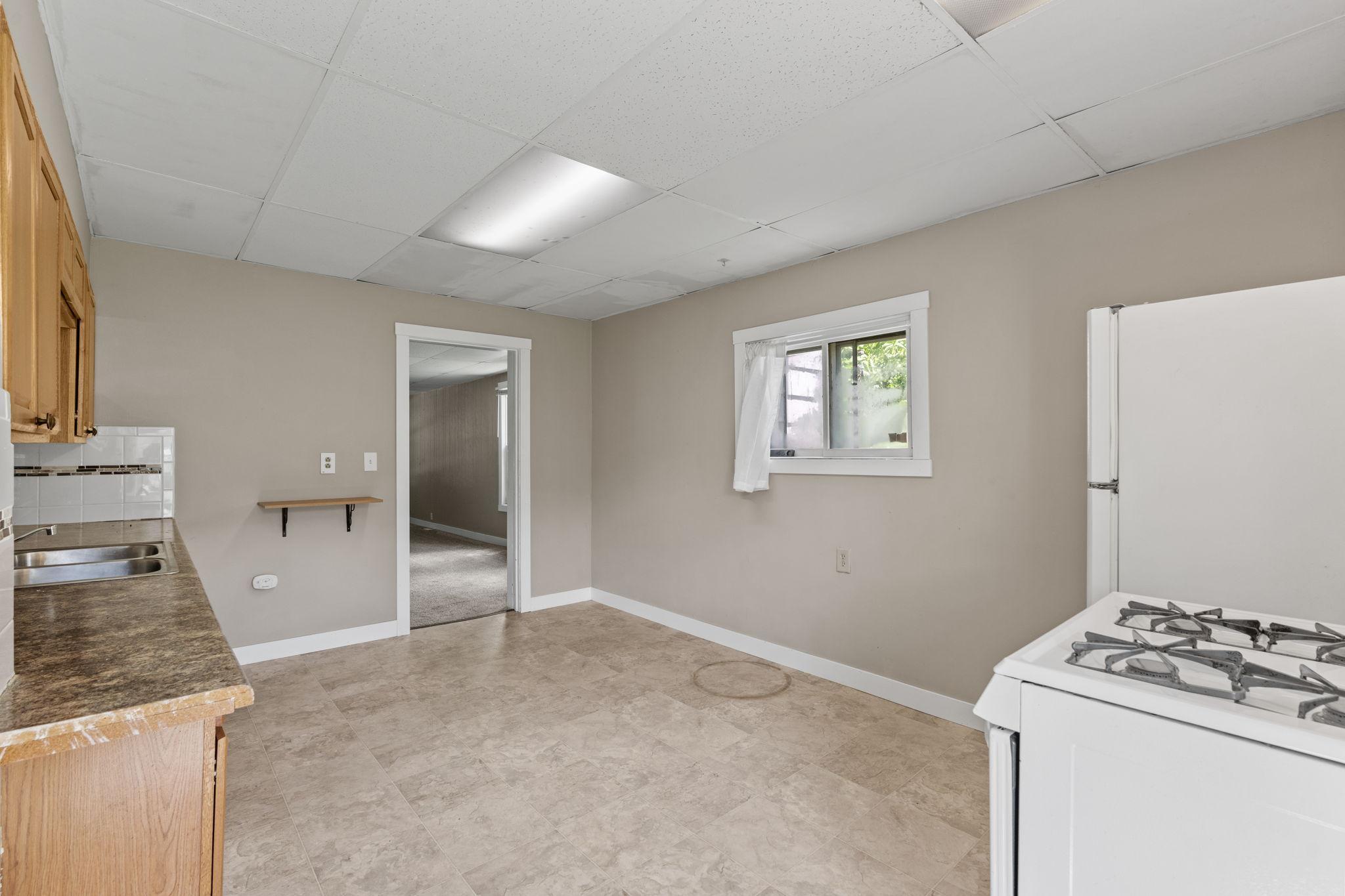 454 Sherburne Avenue Property Photo 5