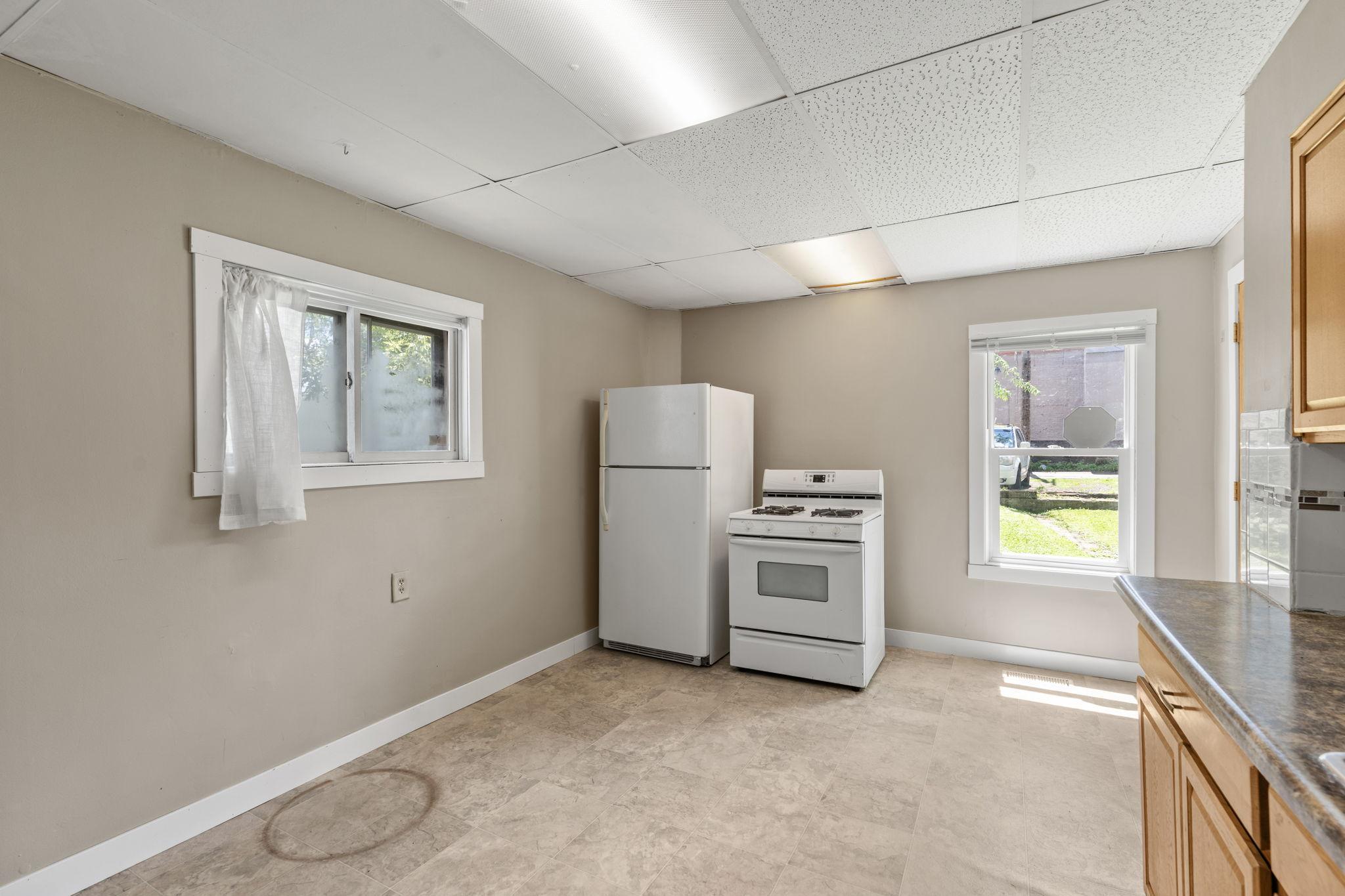 454 Sherburne Avenue Property Photo 10