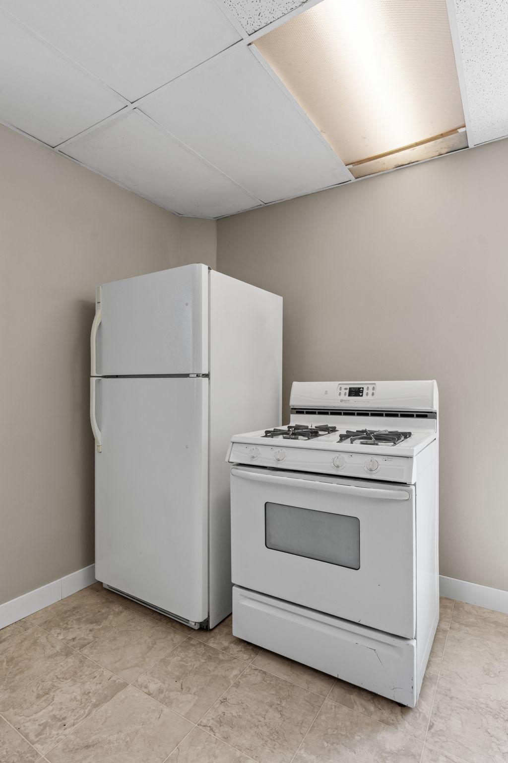 454 Sherburne Avenue Property Photo 11