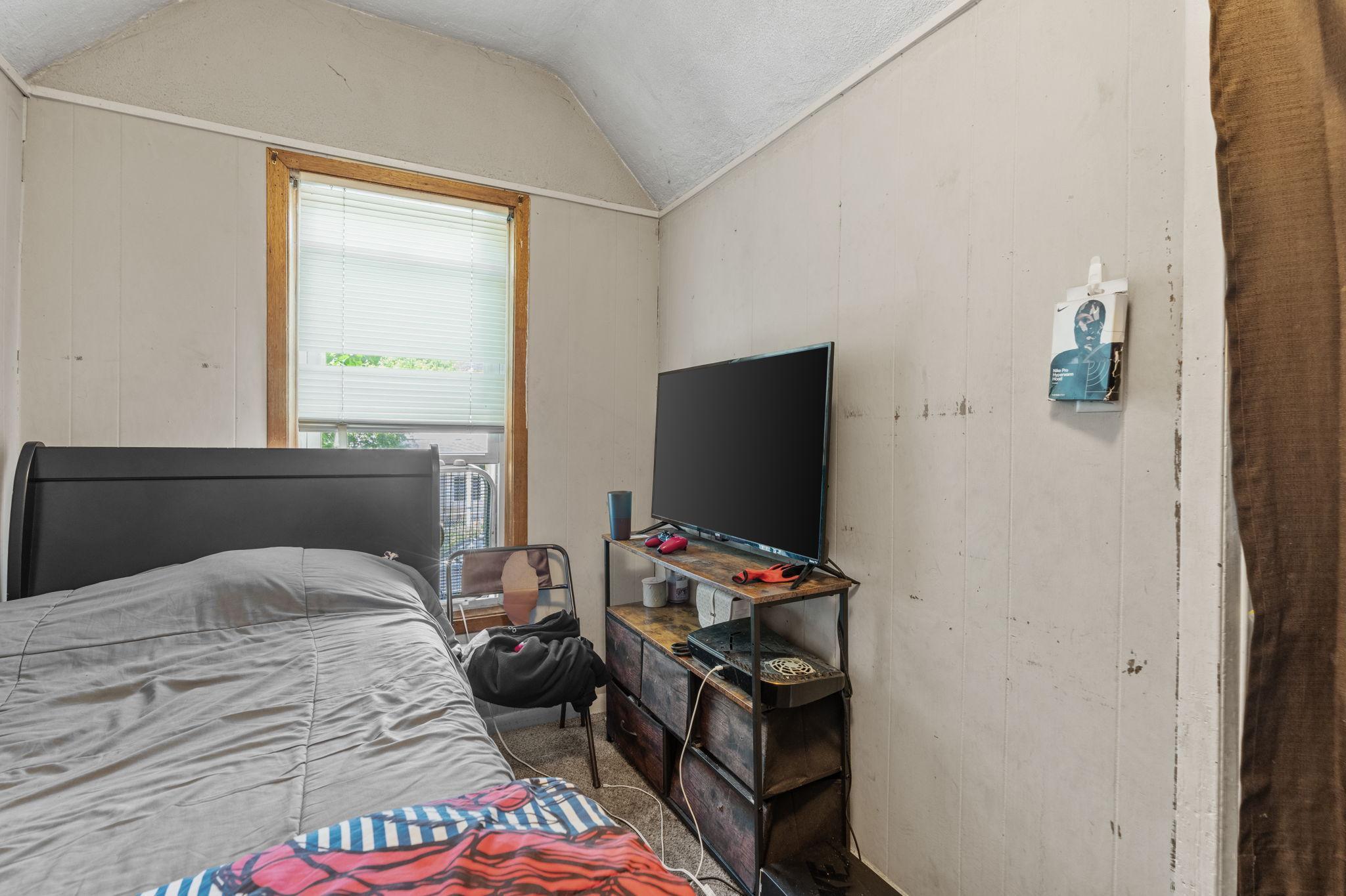 454 Sherburne Avenue Property Photo 26