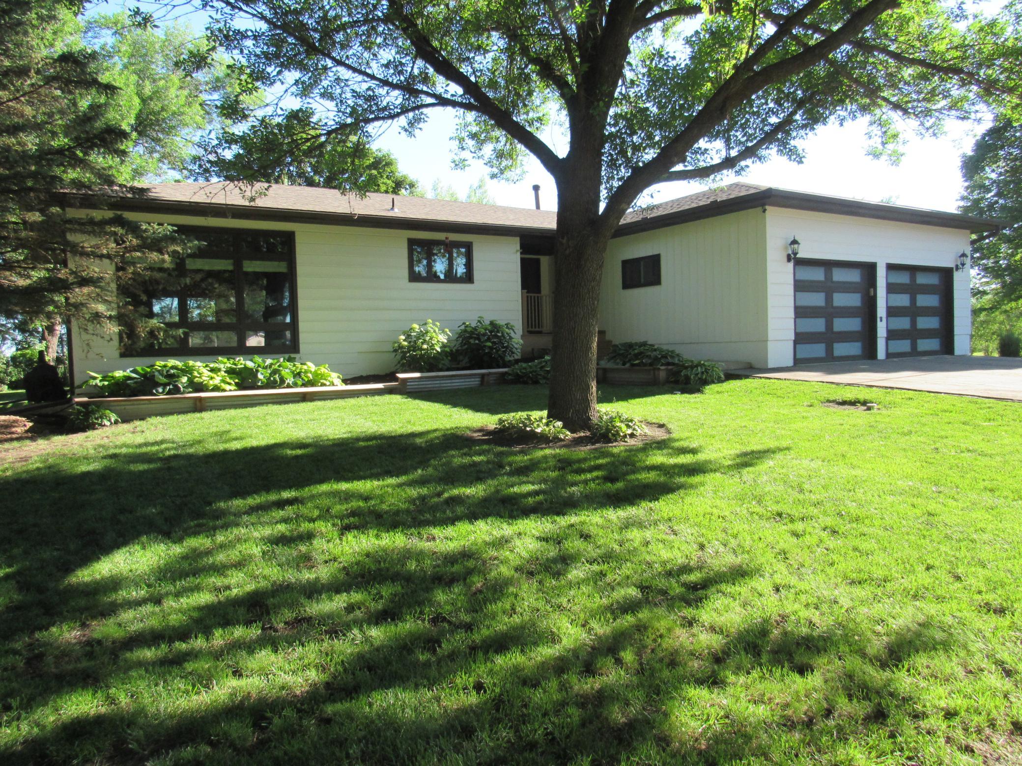 28 Linden Lane Property Photo 1