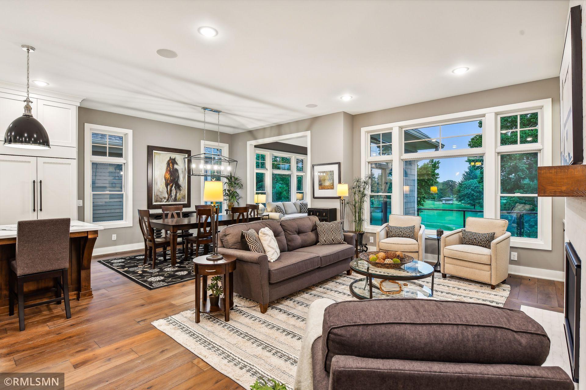 1230 Greenway Pass Property Photo 4