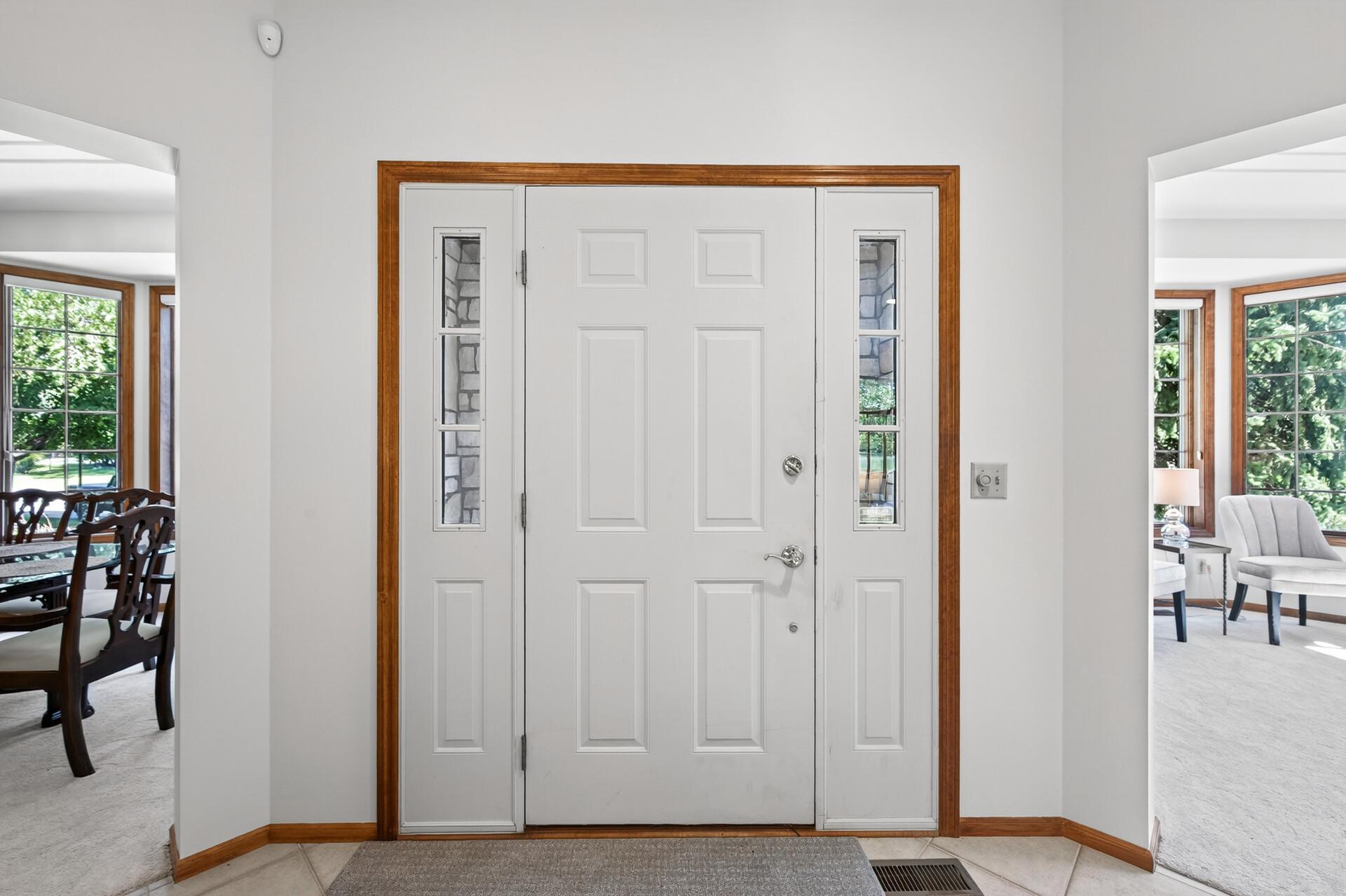 3034 Edgewater Drive Property Photo 10