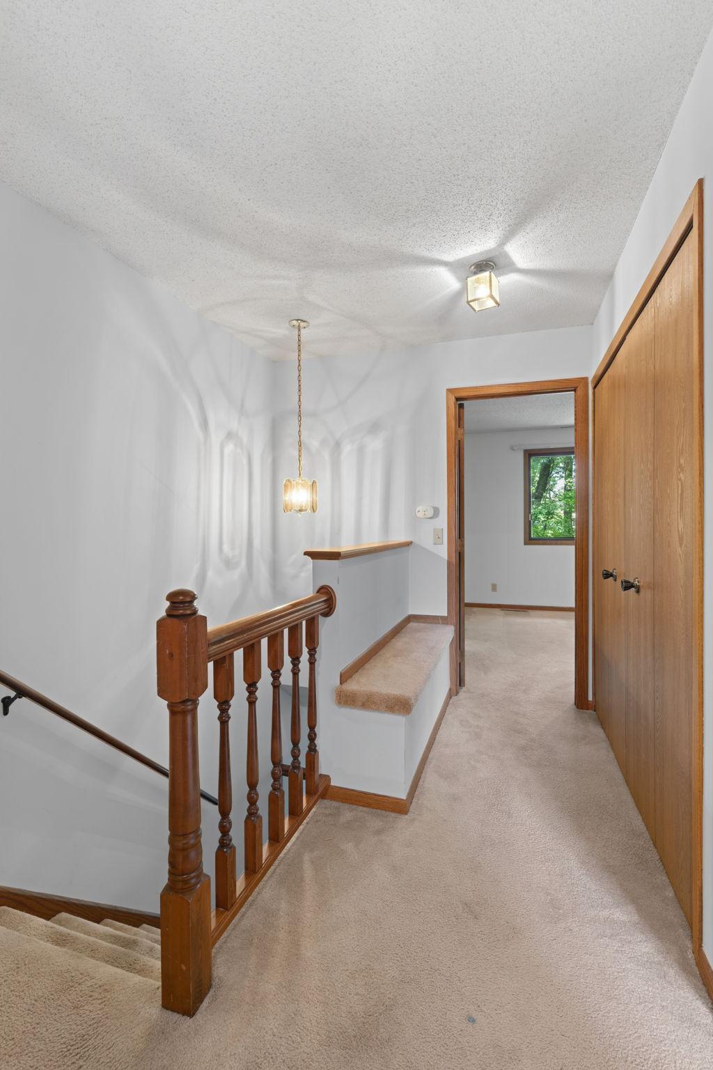 112 South Drive D Property Photo 11