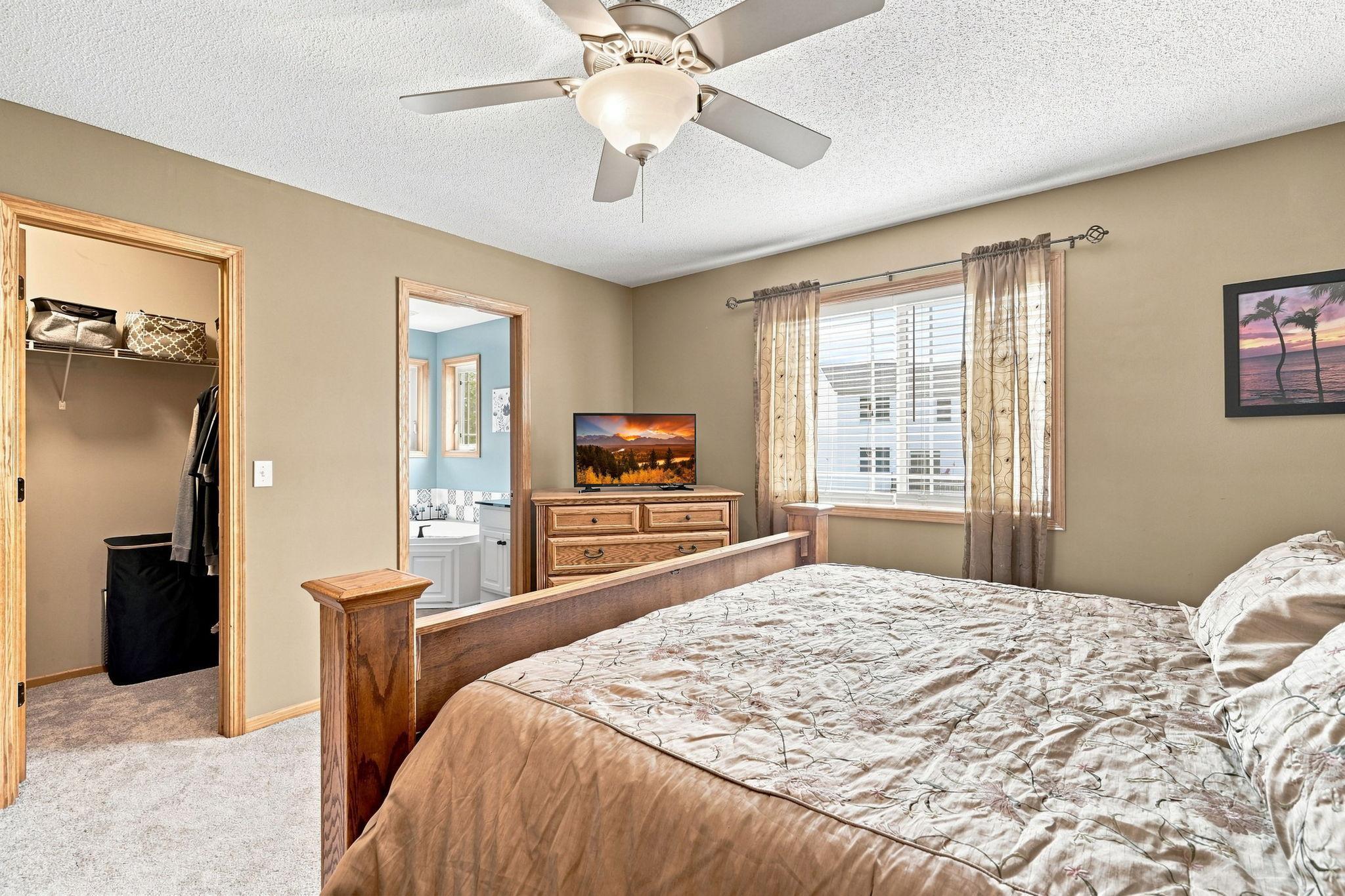 2412 Maple Court Property Photo 21