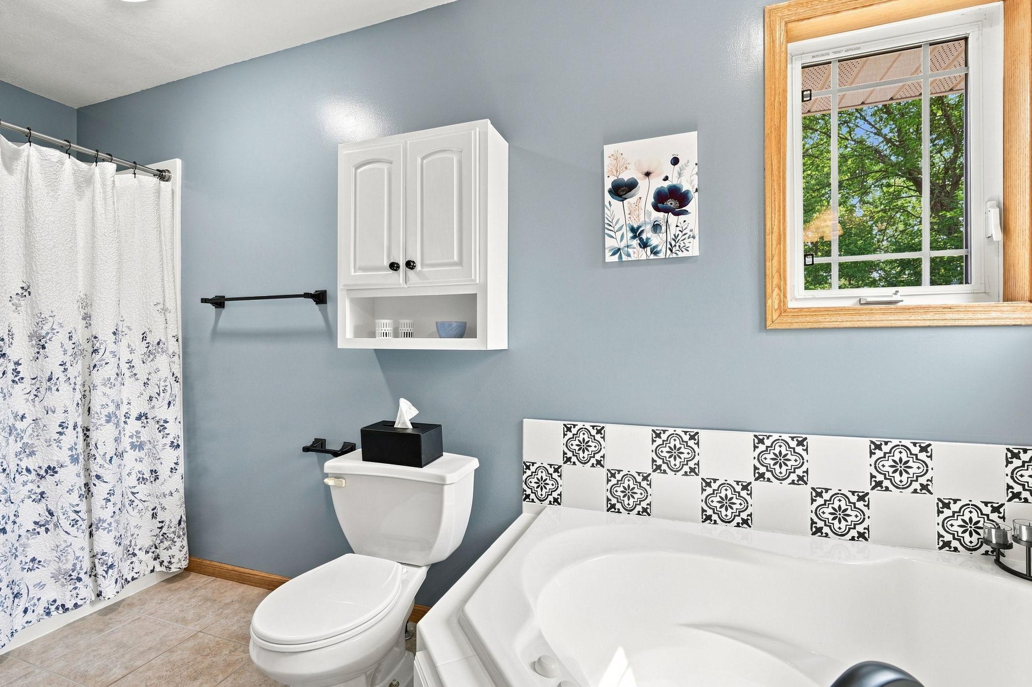 2412 Maple Court Property Photo 24