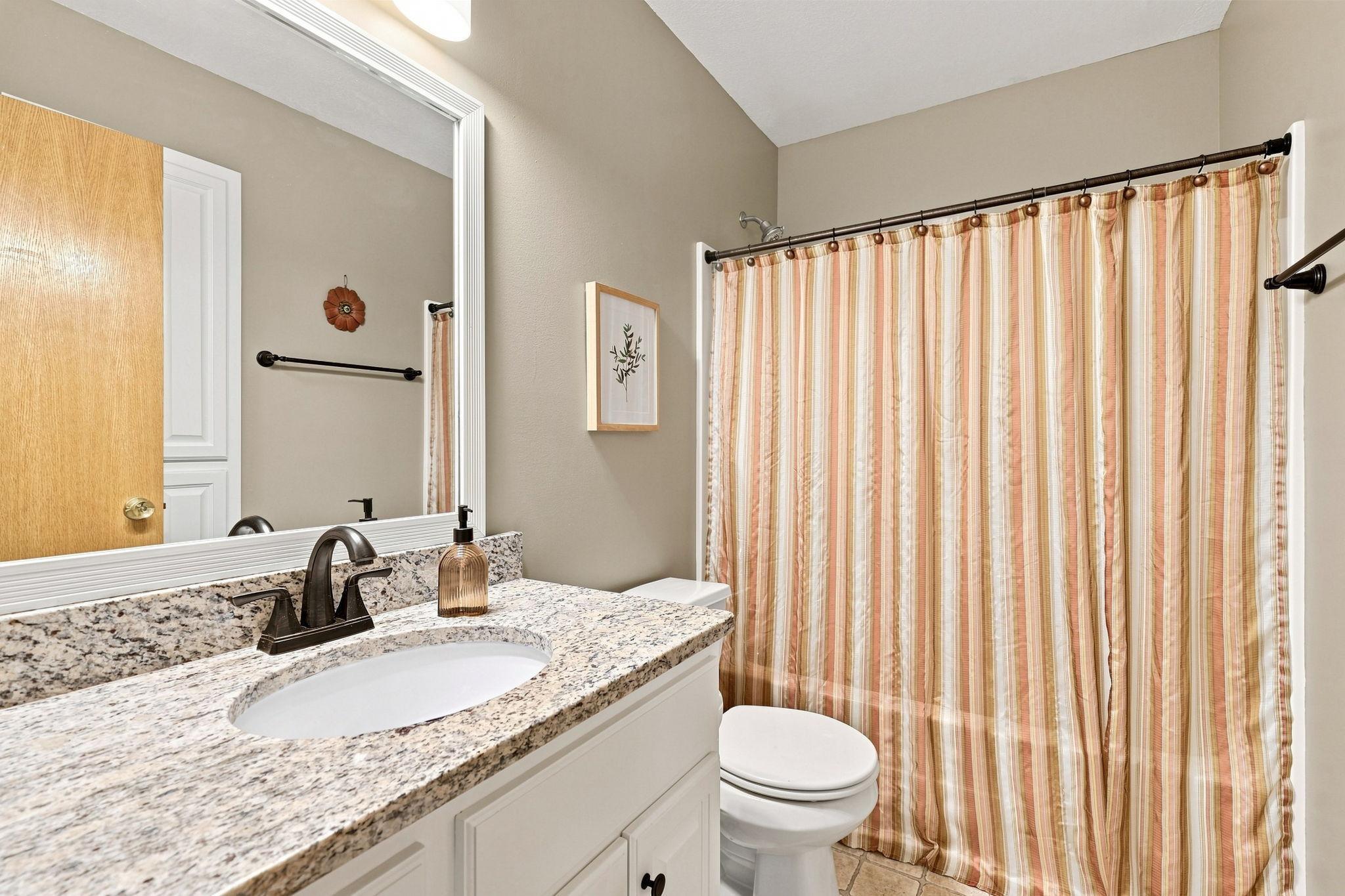 2412 Maple Court Property Photo 29