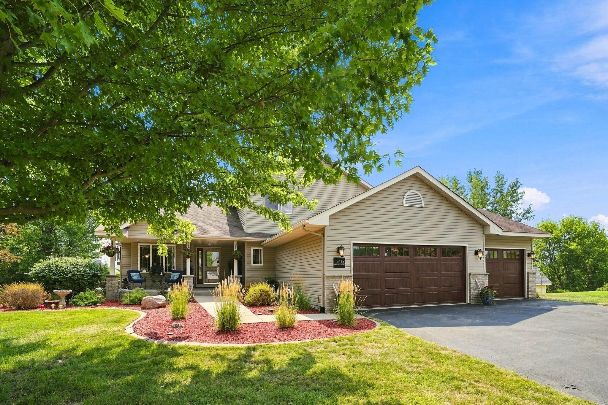 2412 Maple Court Property Photo 42