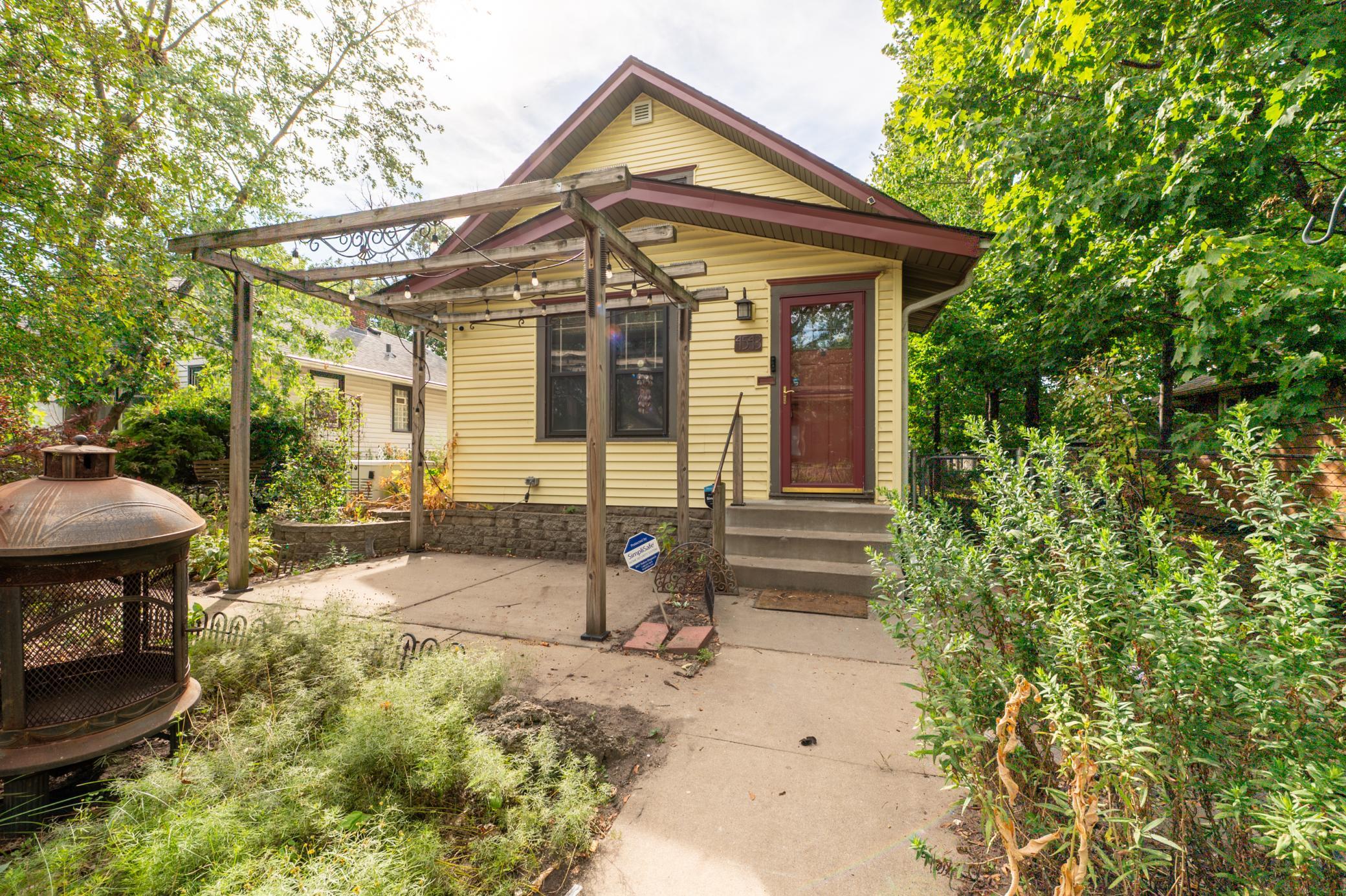 4543 Oliver Avenue N Property Photo 1