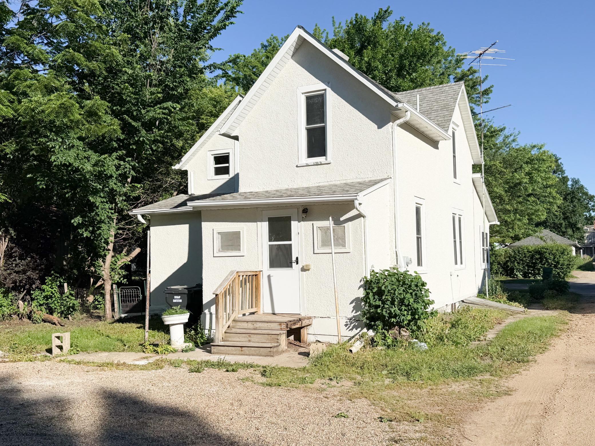 1304 3rd Avenue Property Photo 5