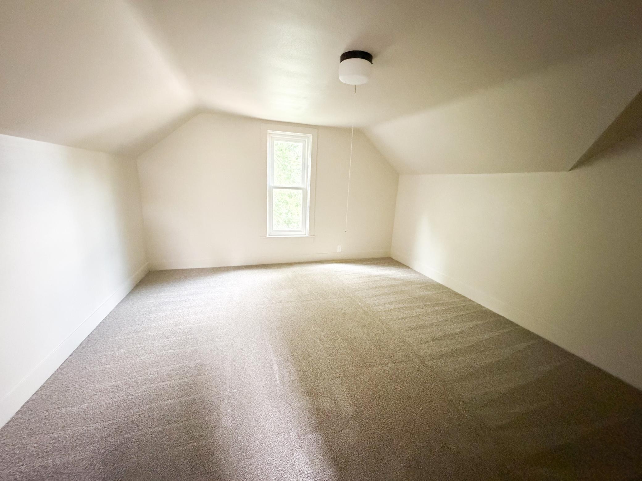 1304 3rd Avenue Property Photo 28
