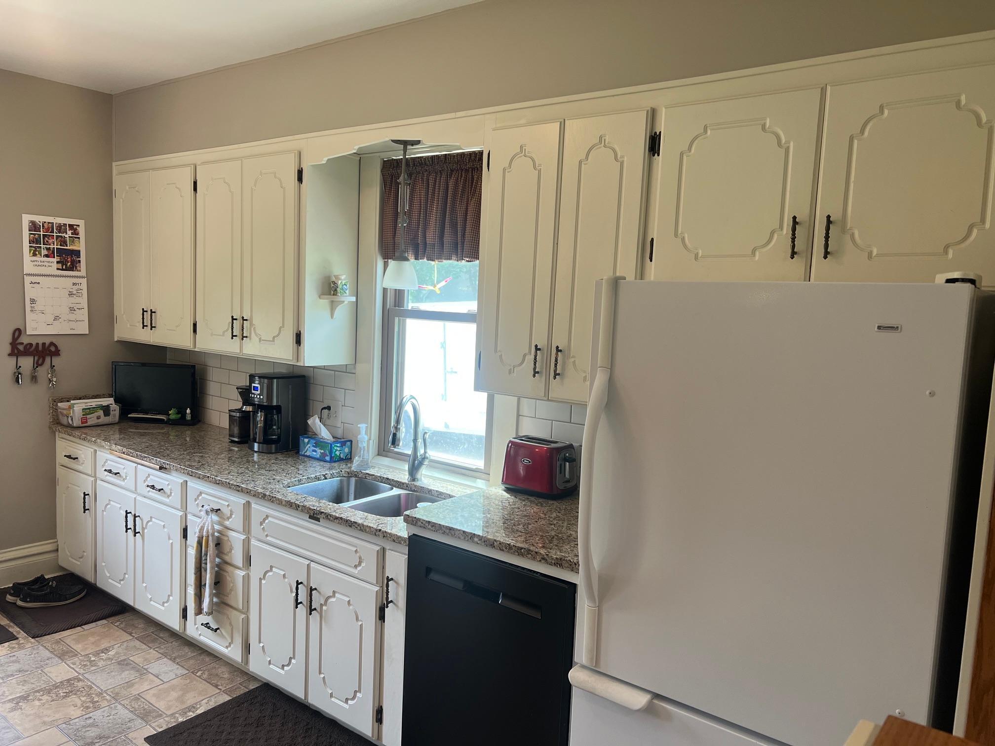 413 S Swift Avenue Property Photo 11