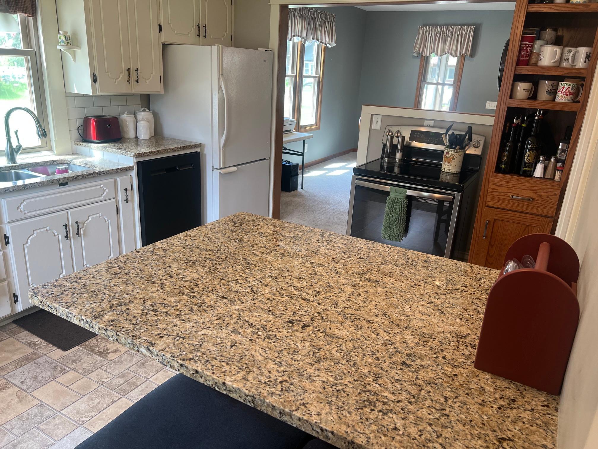 413 S Swift Avenue Property Photo 15