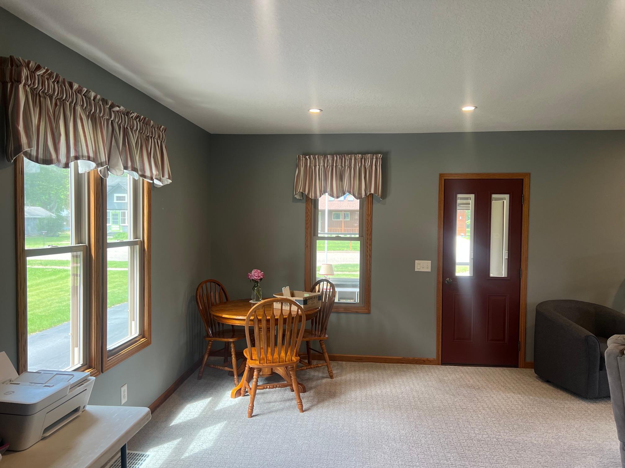 413 S Swift Avenue Property Photo 17
