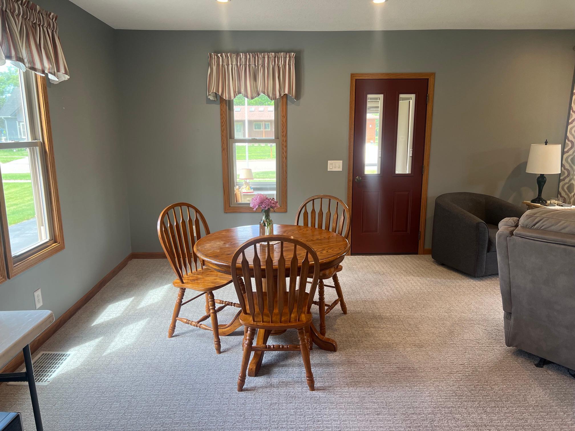 413 S Swift Avenue Property Photo 18