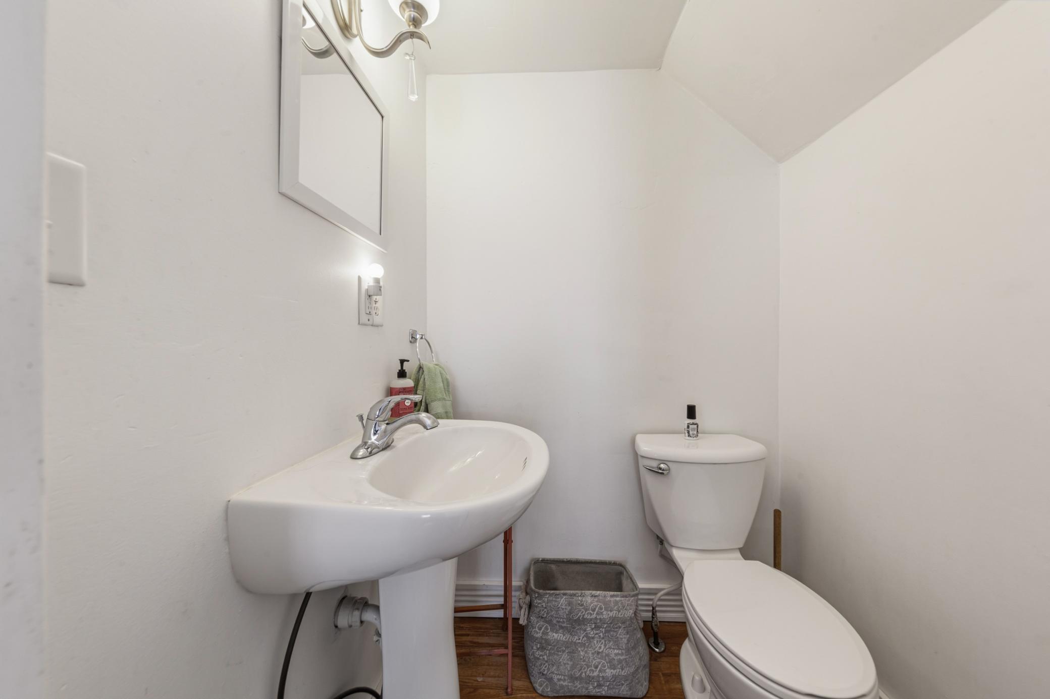 5 Walden Place Property Photo 40