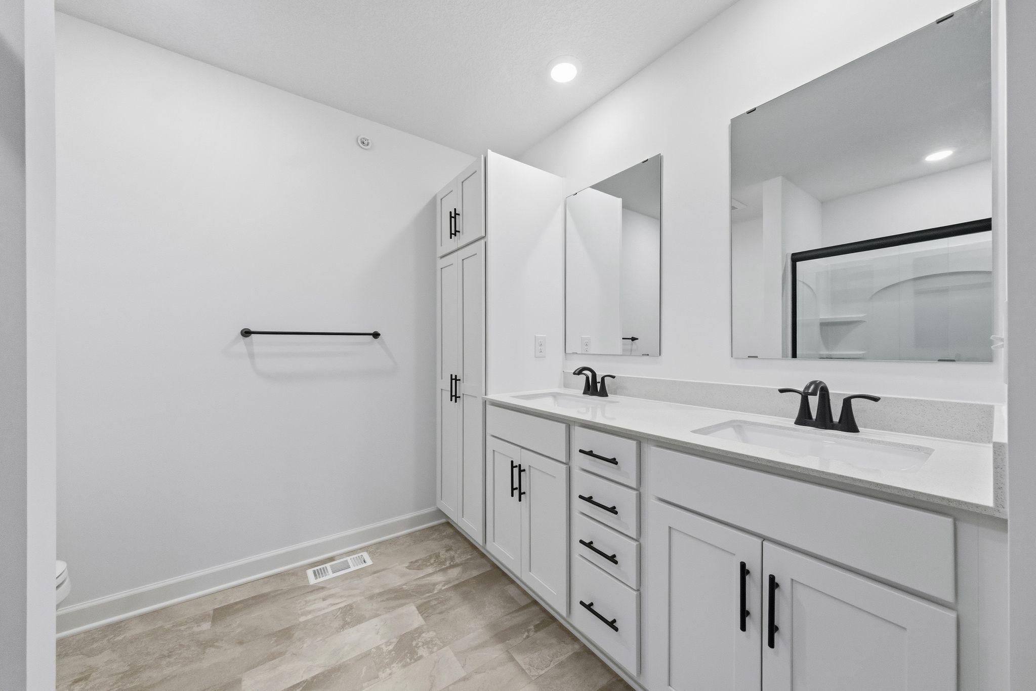 10542 Glacier Lane N Property Photo 18