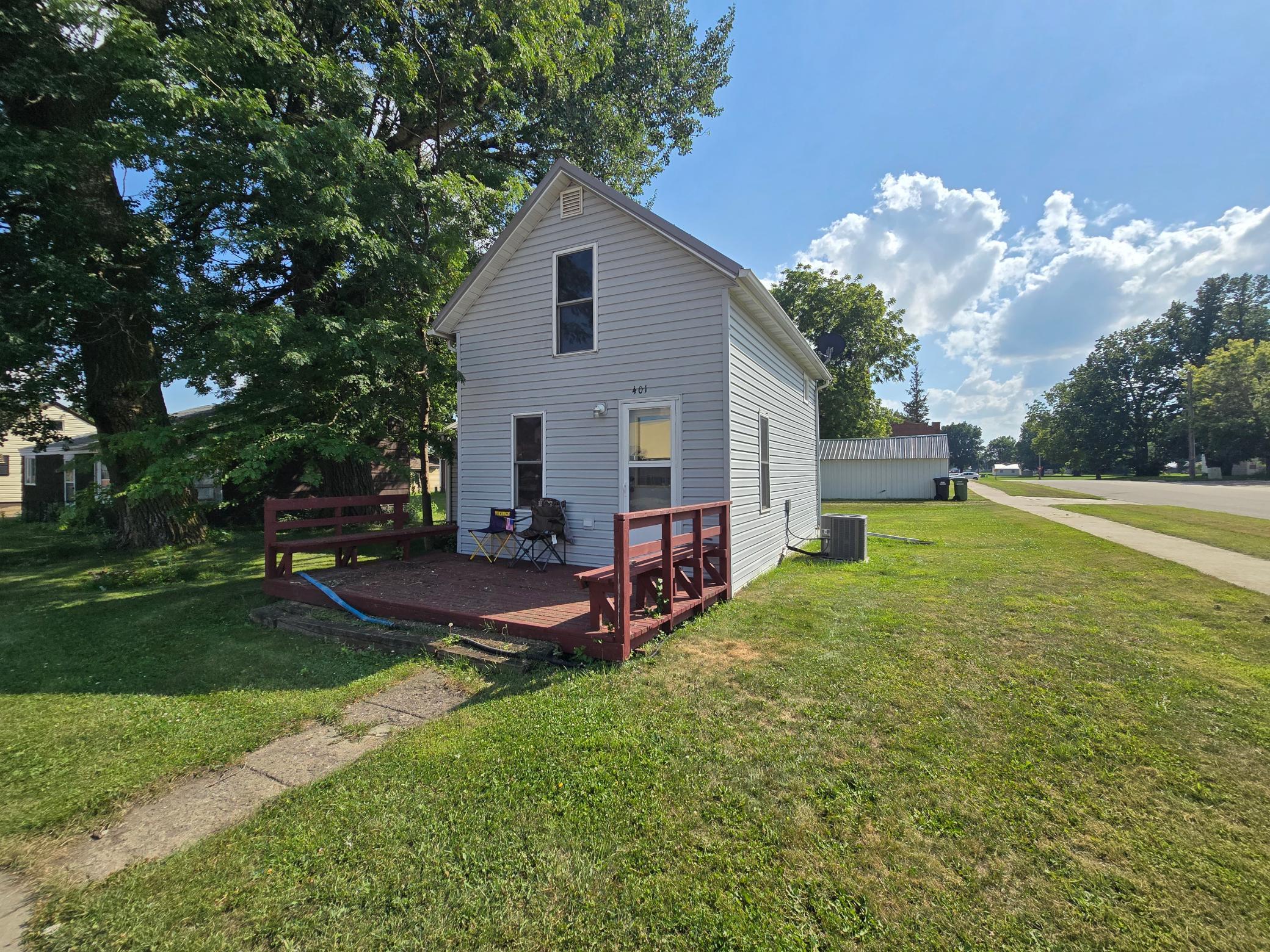 401 10th Street Property Photo 1