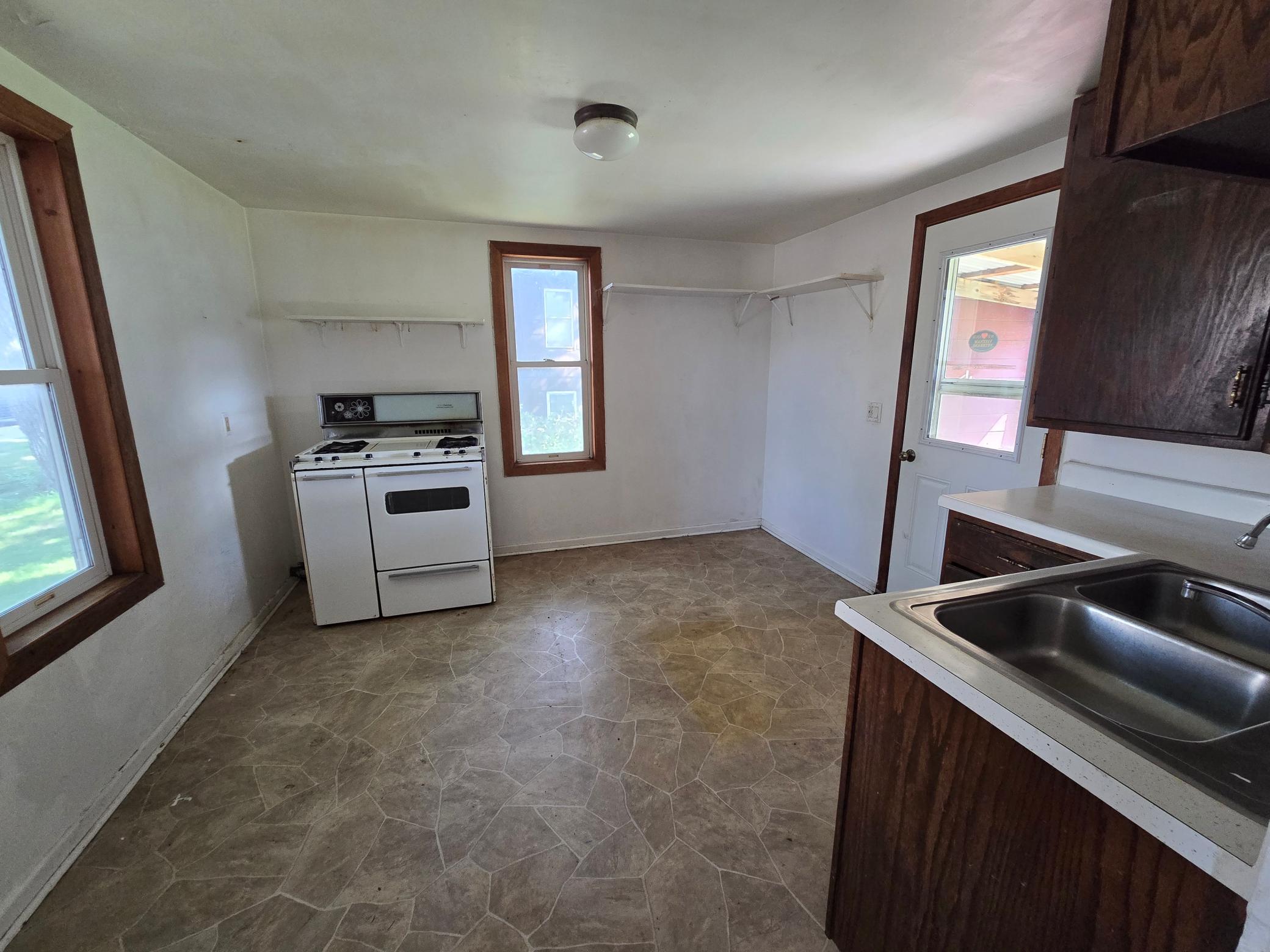 401 10th Street Property Photo 5