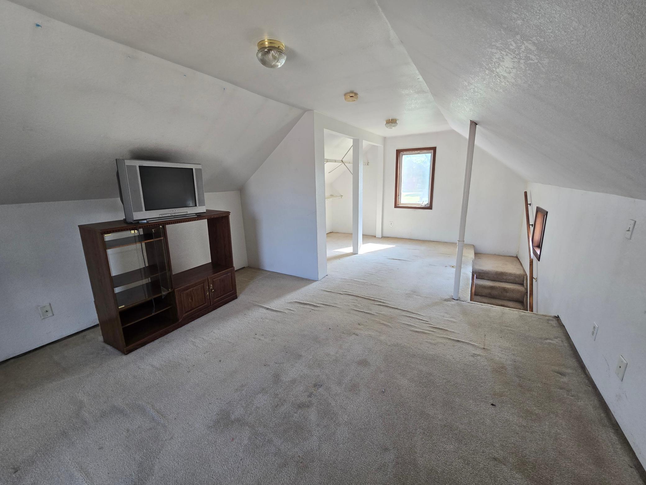 401 10th Street Property Photo 11