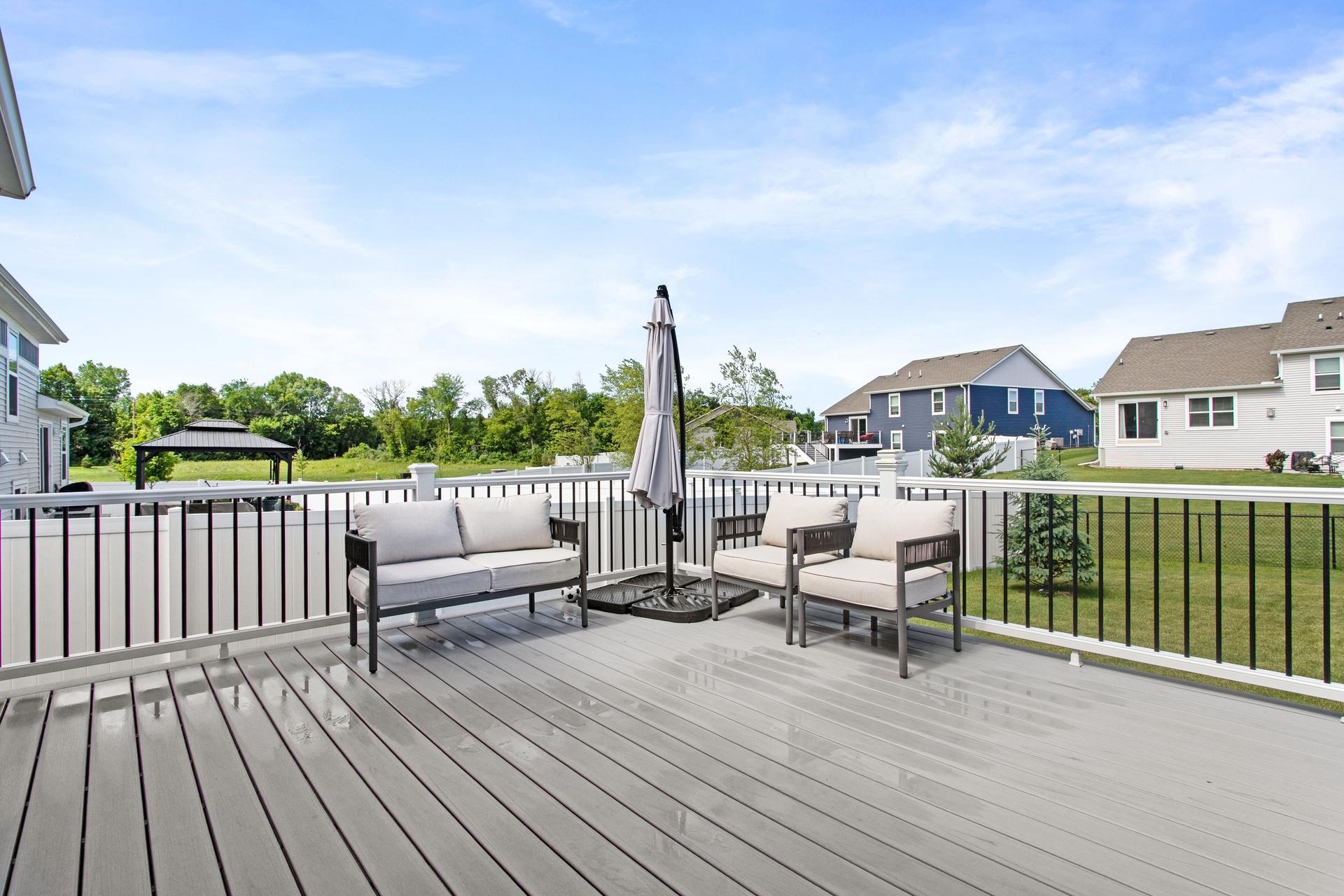 14111 Berkshire Lane N Property Photo 10