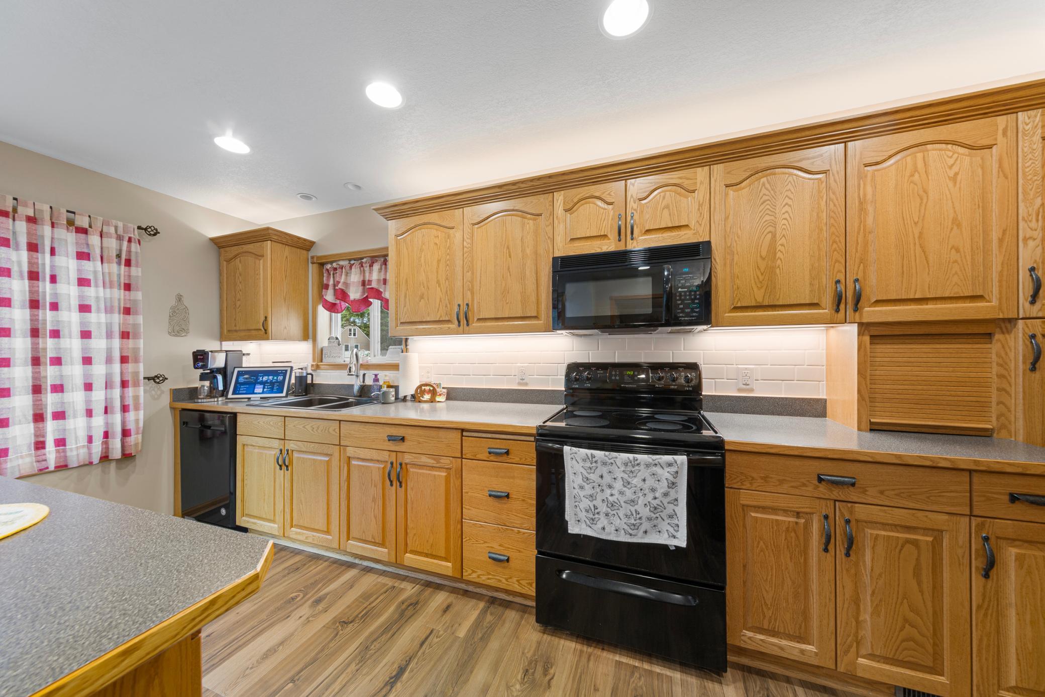 806 5th Street Nw Property Photo 4