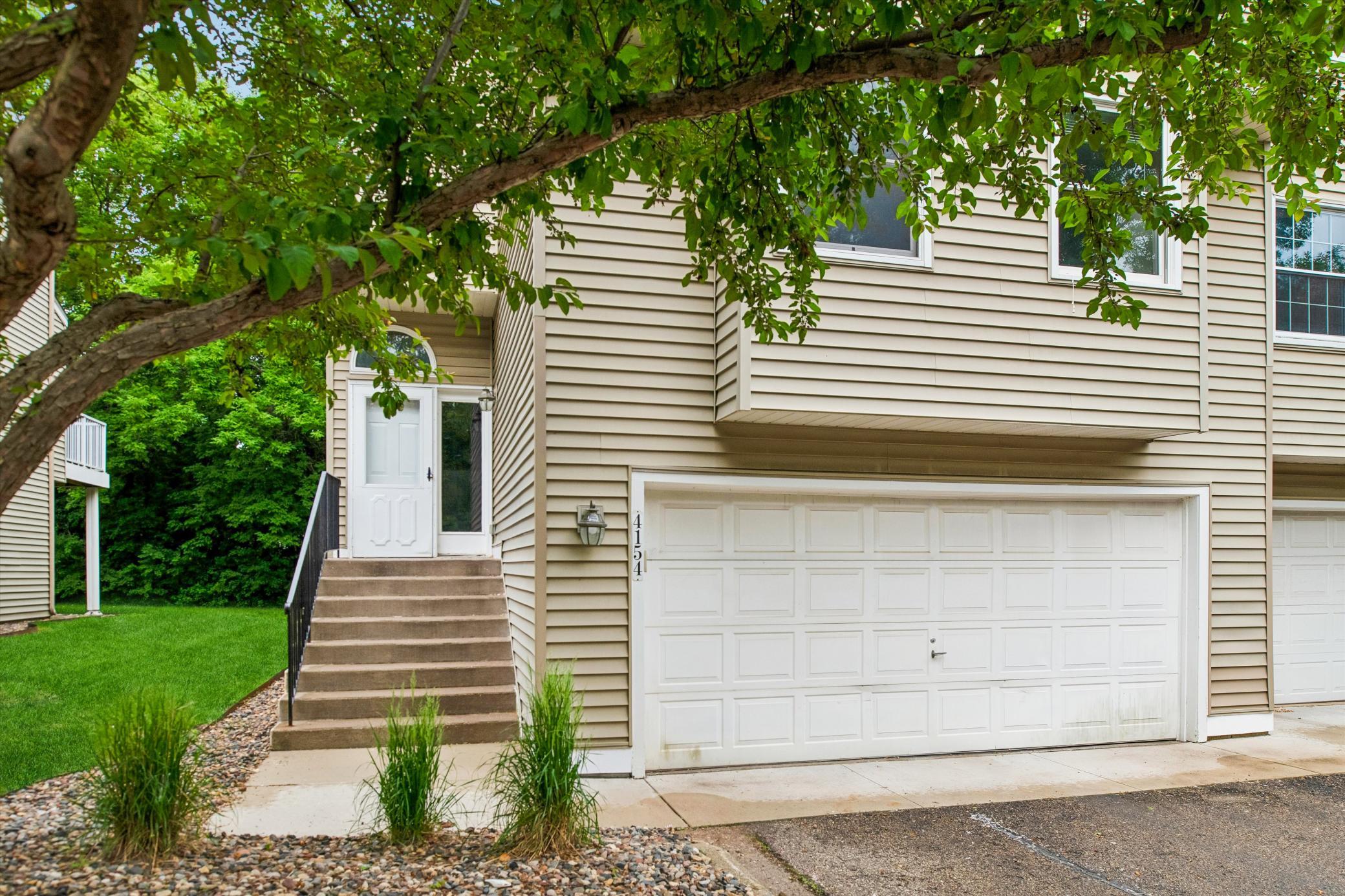 4154 Meadowlark Way Property Photo 4