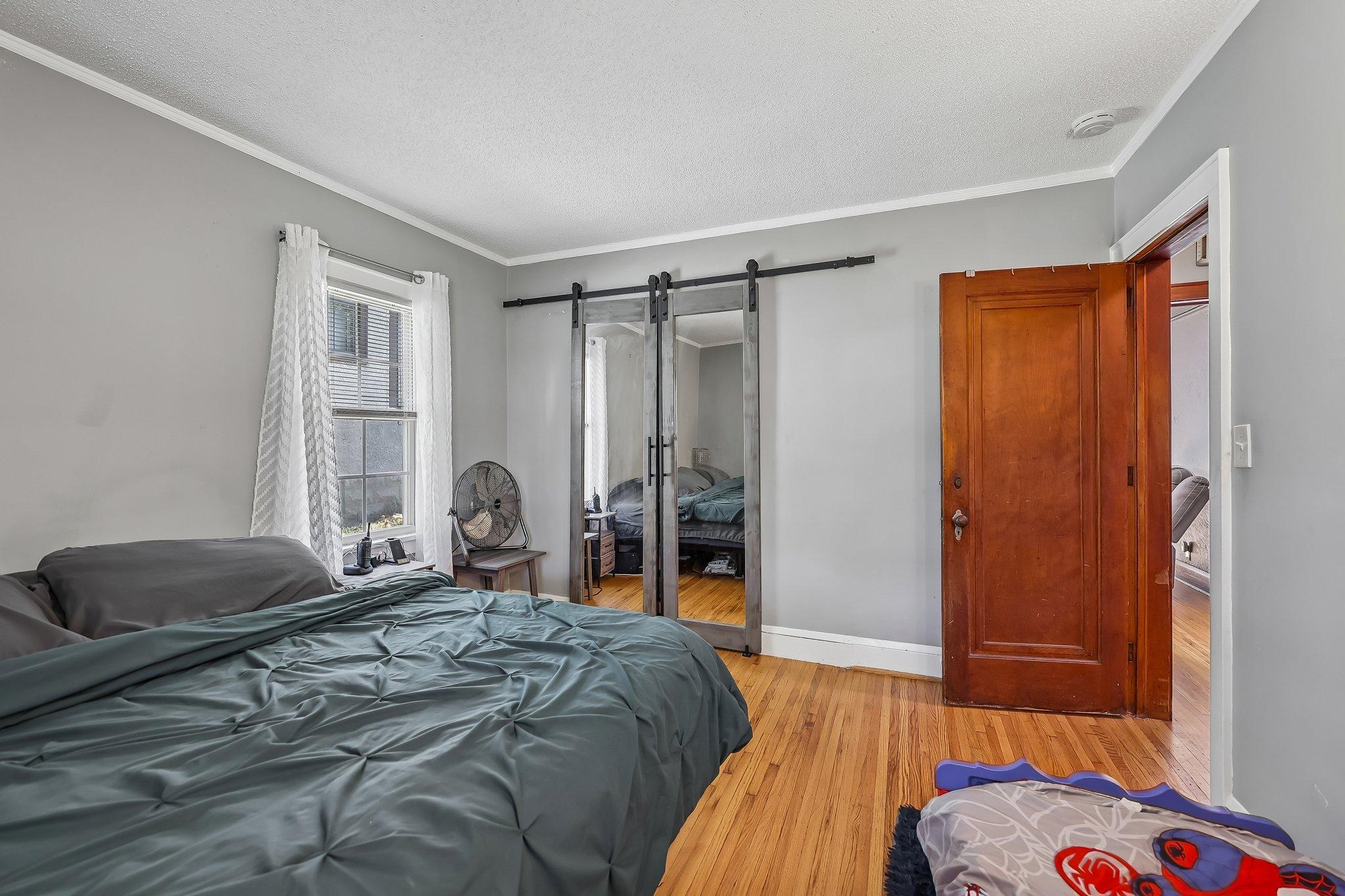 2923 Upton Avenue N Property Photo 15