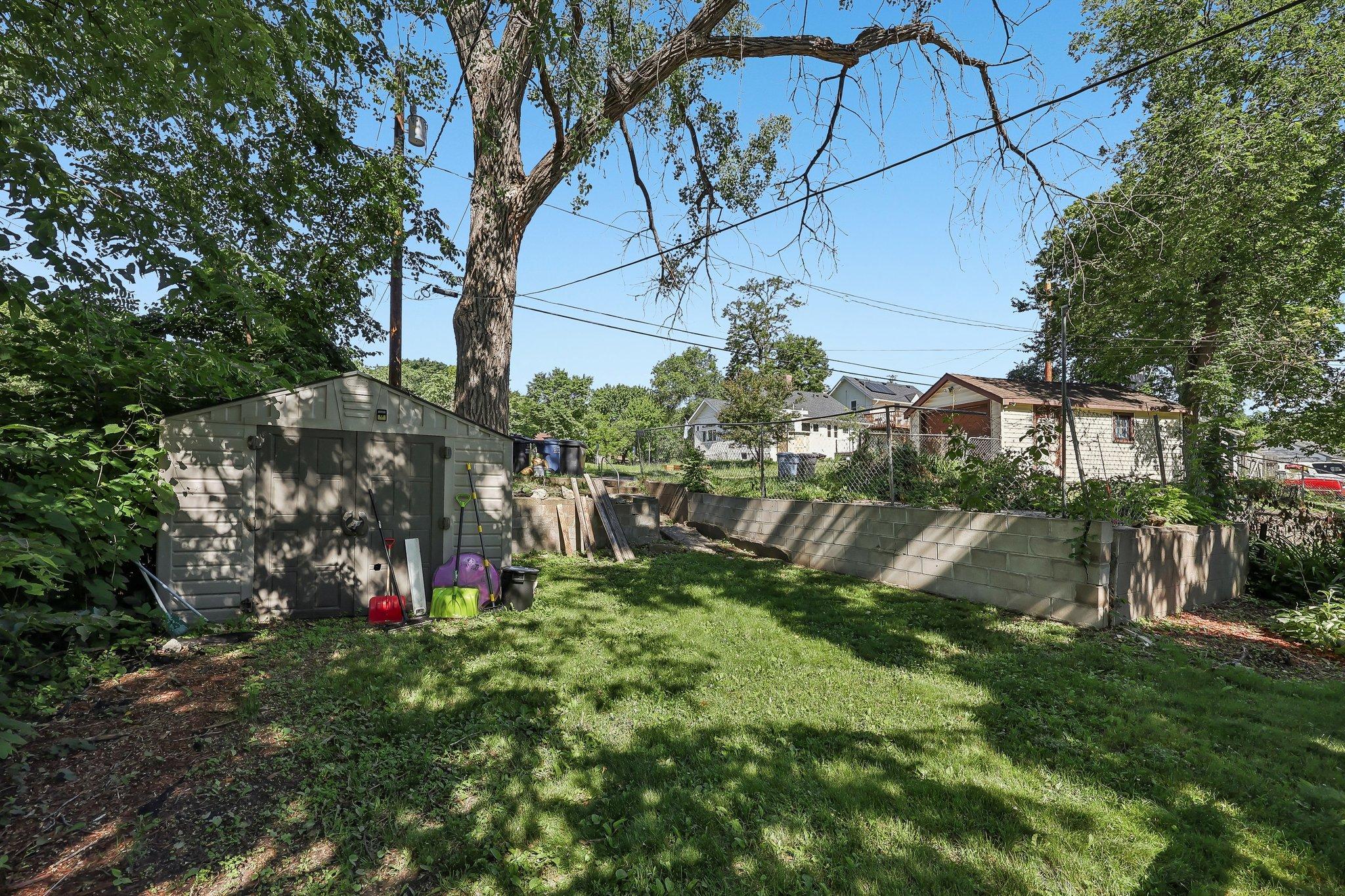 2923 Upton Avenue N Property Photo 26